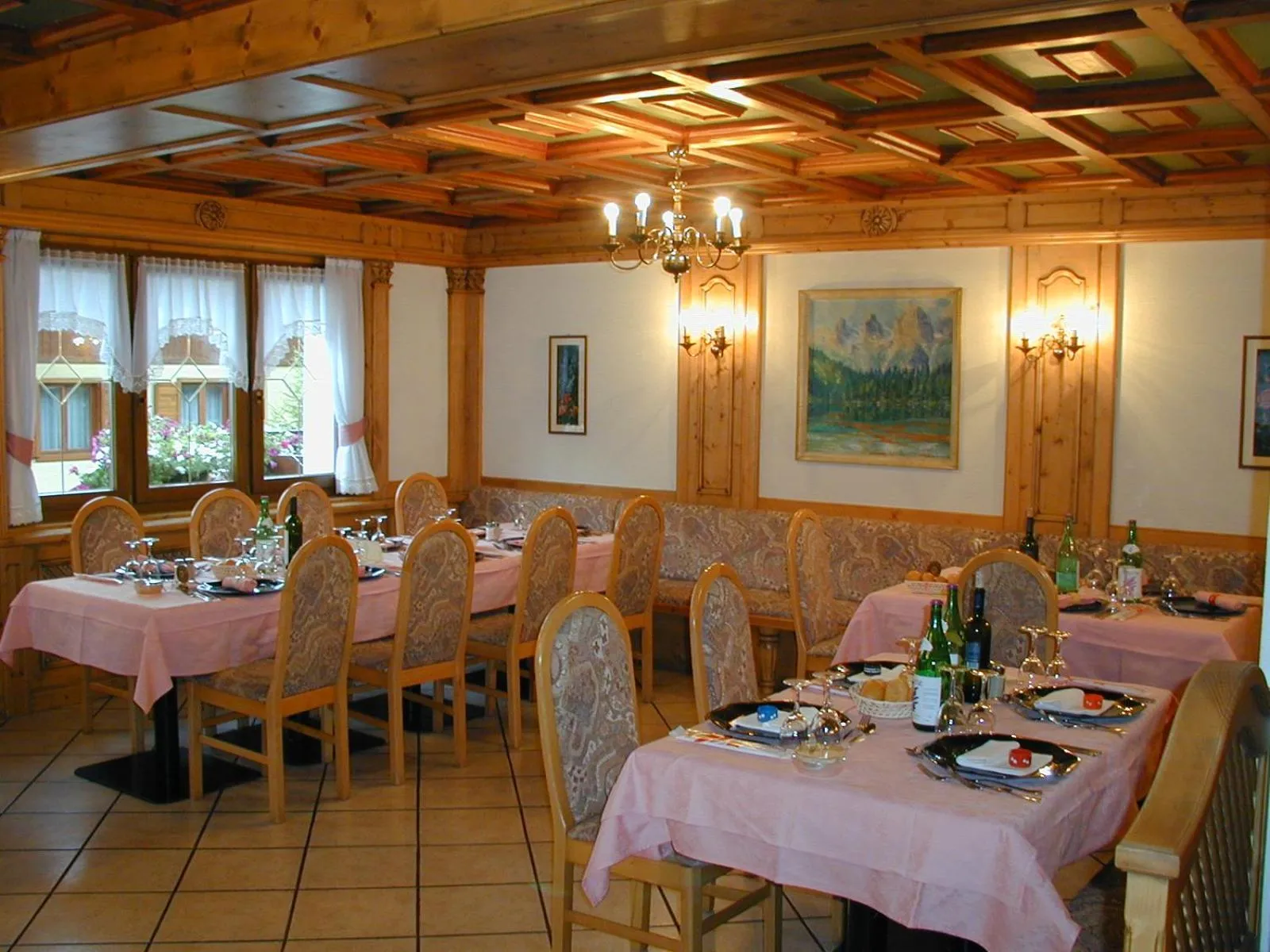 Restaurant/places to eat in Alpen Hotel Vidi