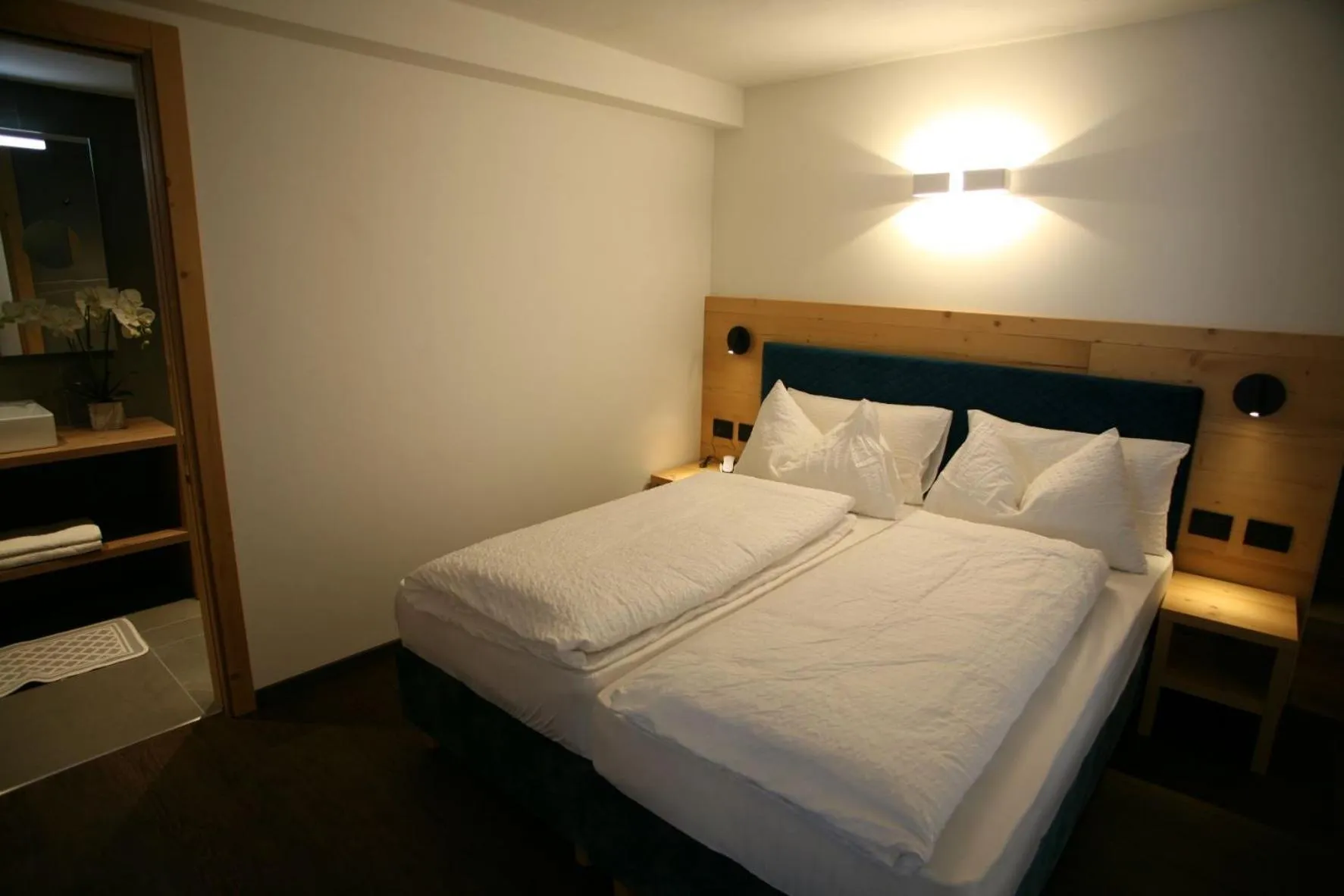 Bed in Alpen Hotel Vidi