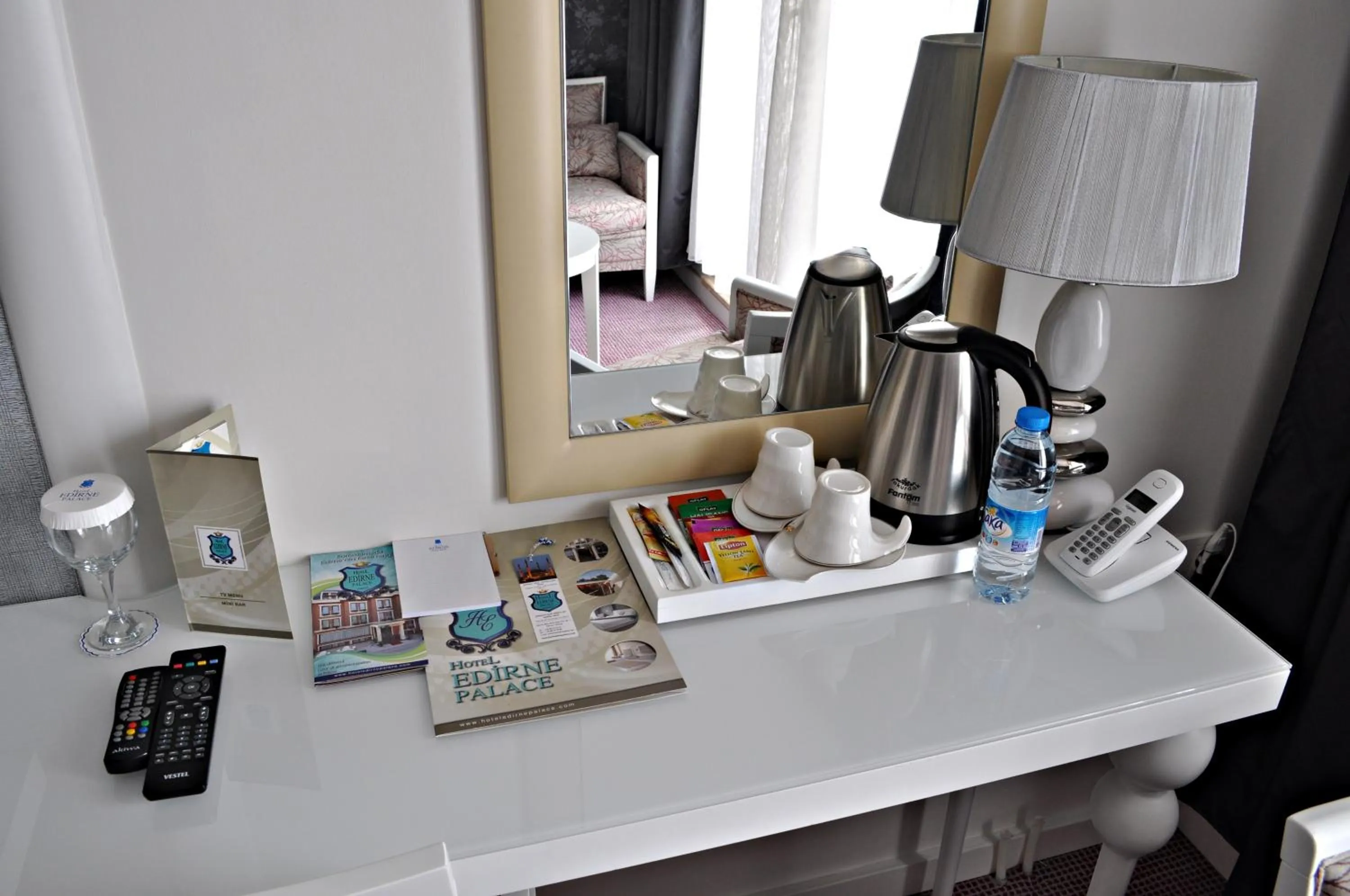 Coffee/tea facilities in Hotel Edirne Palace