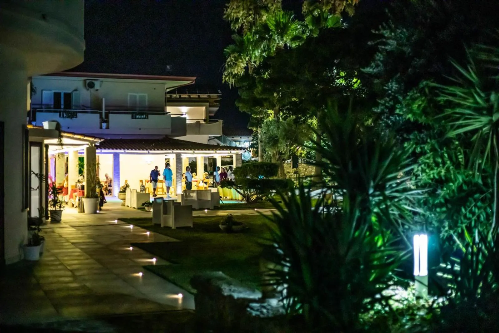 Property building in Hotel Calabrisella