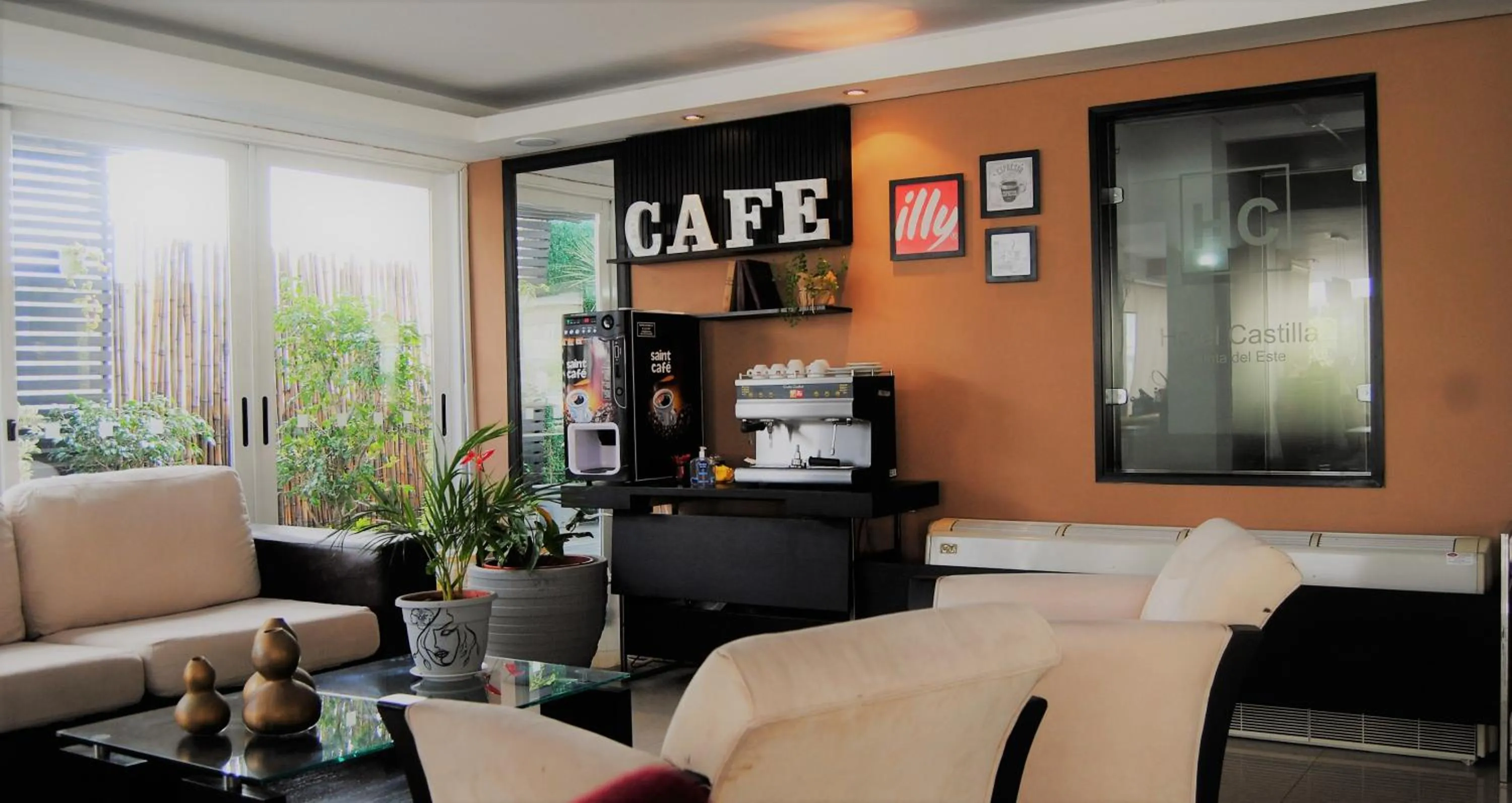 Property building in Hotel Castilla