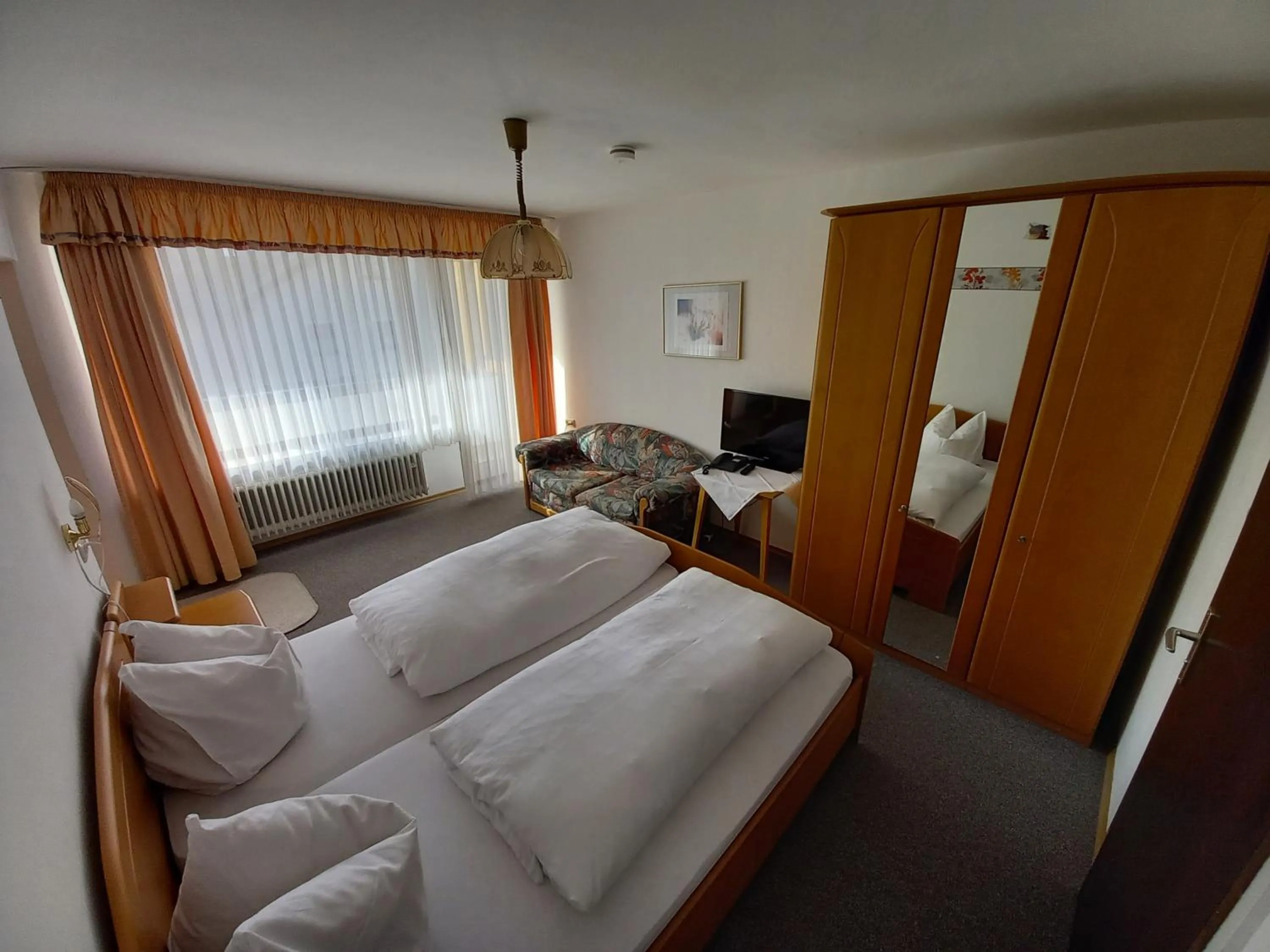 Bed in Lallinger Hof