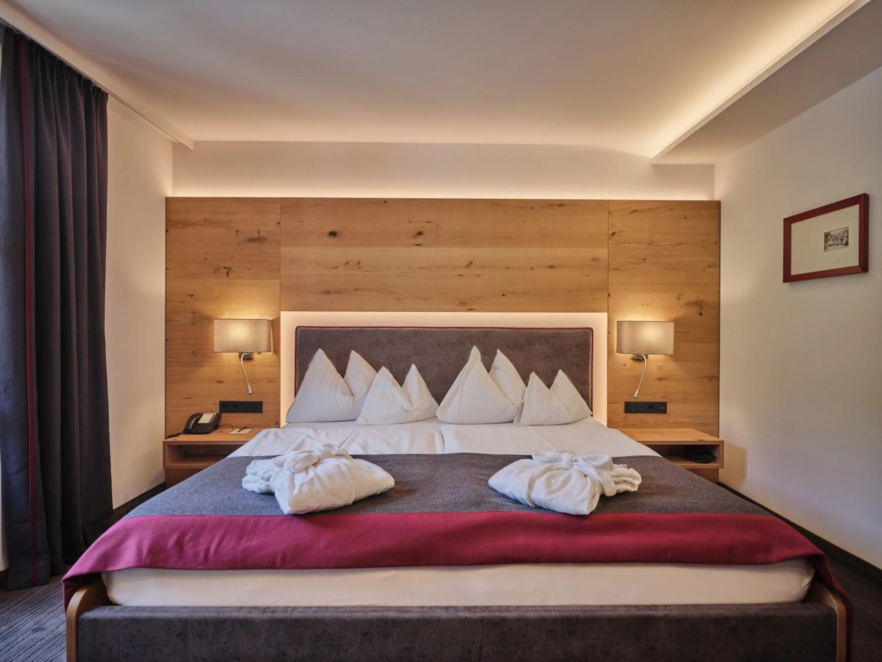 Photo of the whole room, Bed in Sporthotel Wagrain