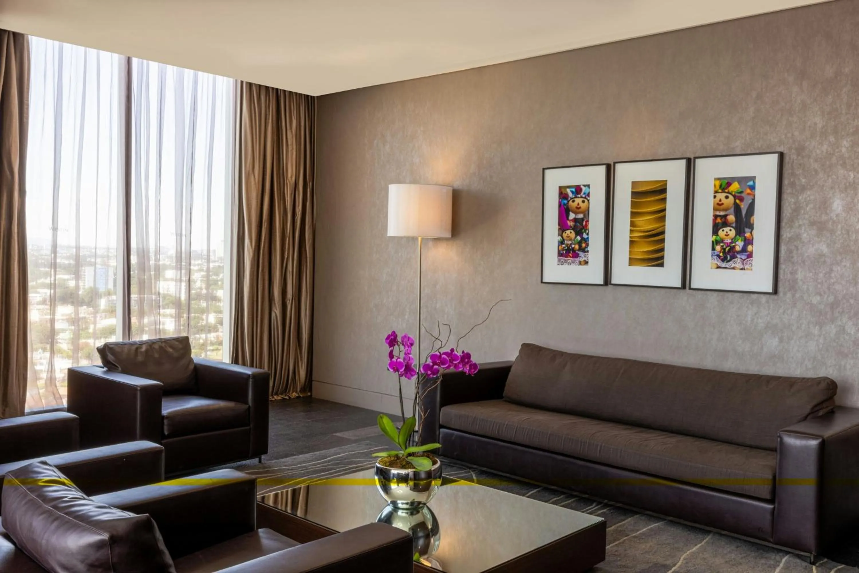 Living room in The Westin Guadalajara