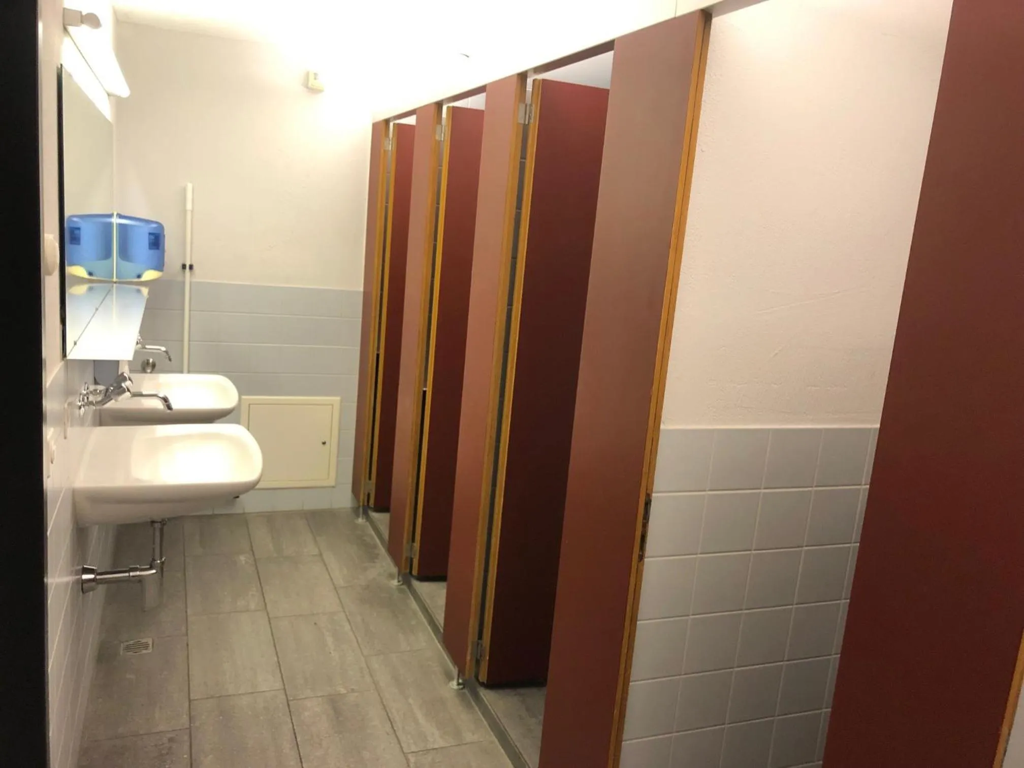 Bathroom in Baden Youth Hostel