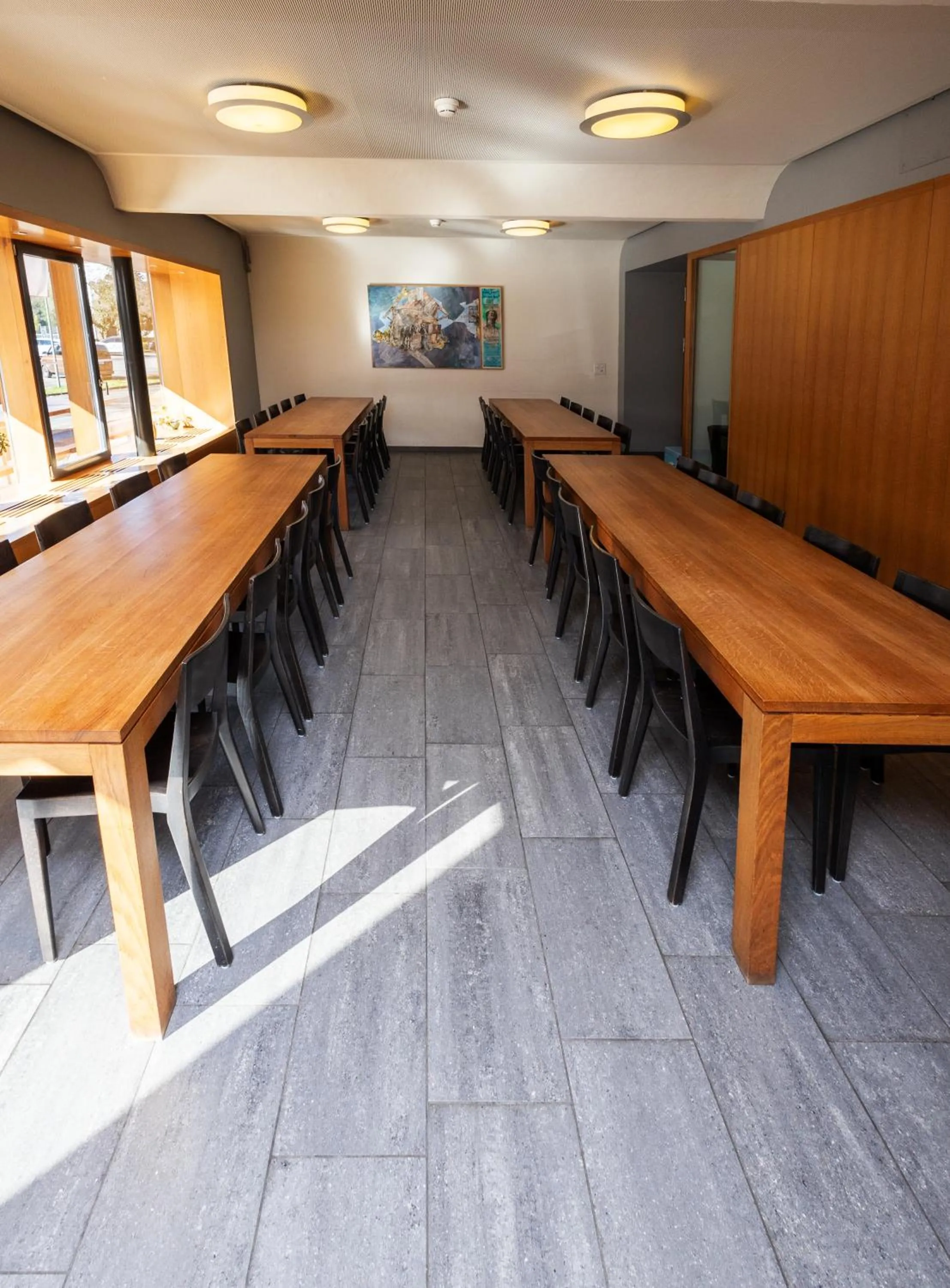 Restaurant/places to eat in Baden Youth Hostel