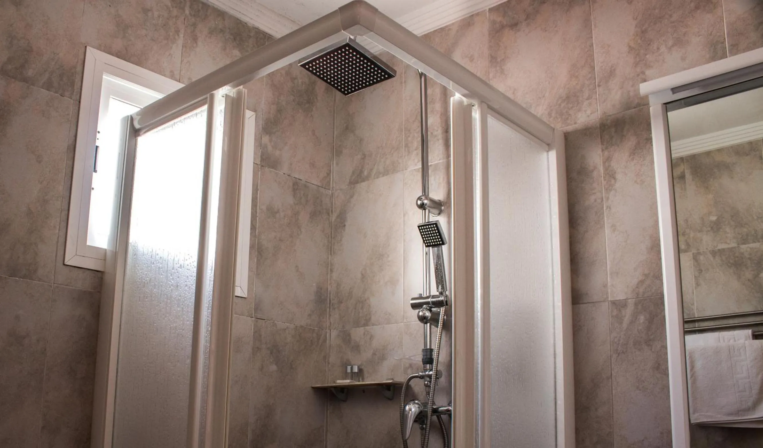 Bathroom in Hostal San Vicente II