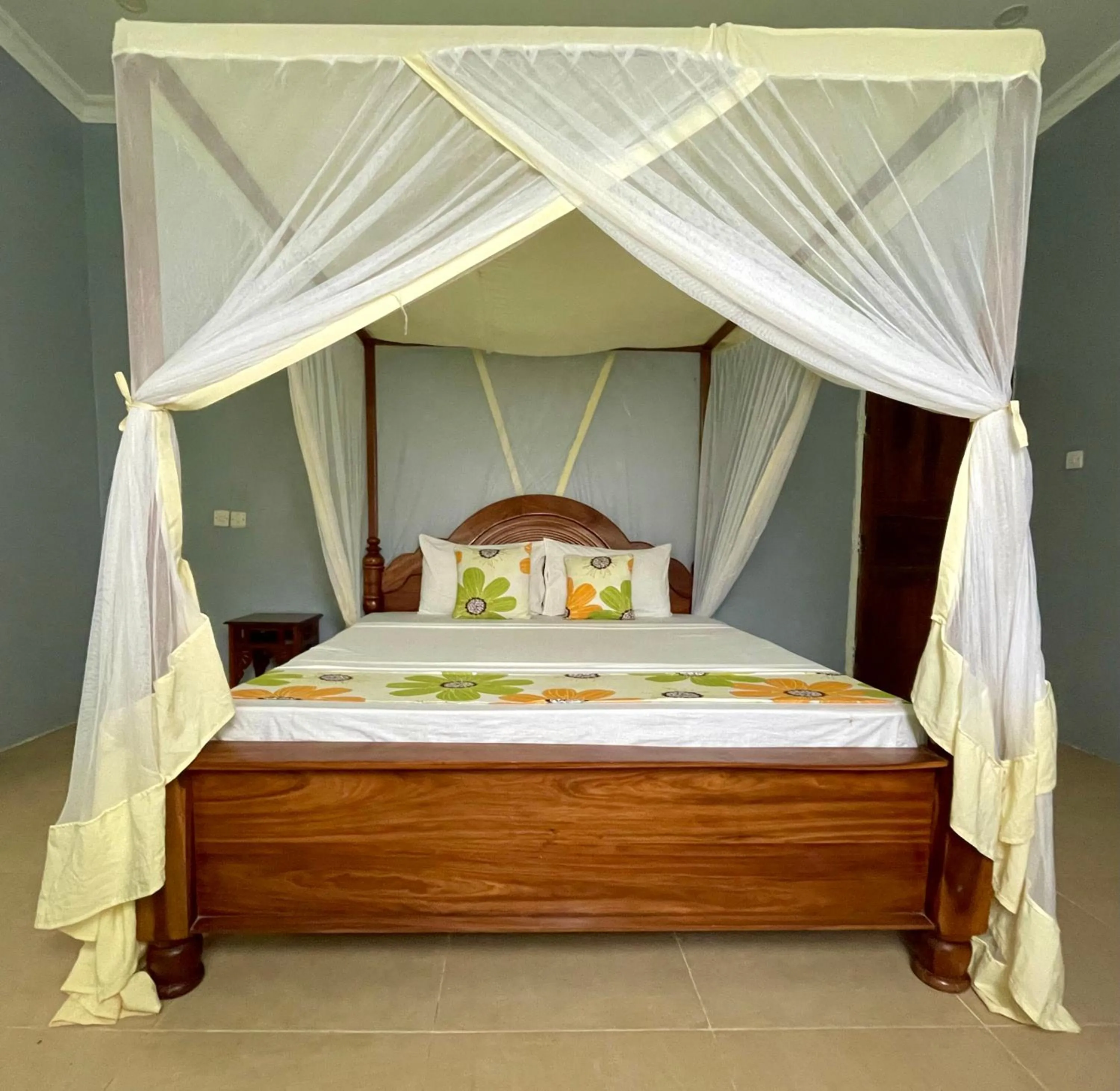 Bed in Green's Hostel Nungwi