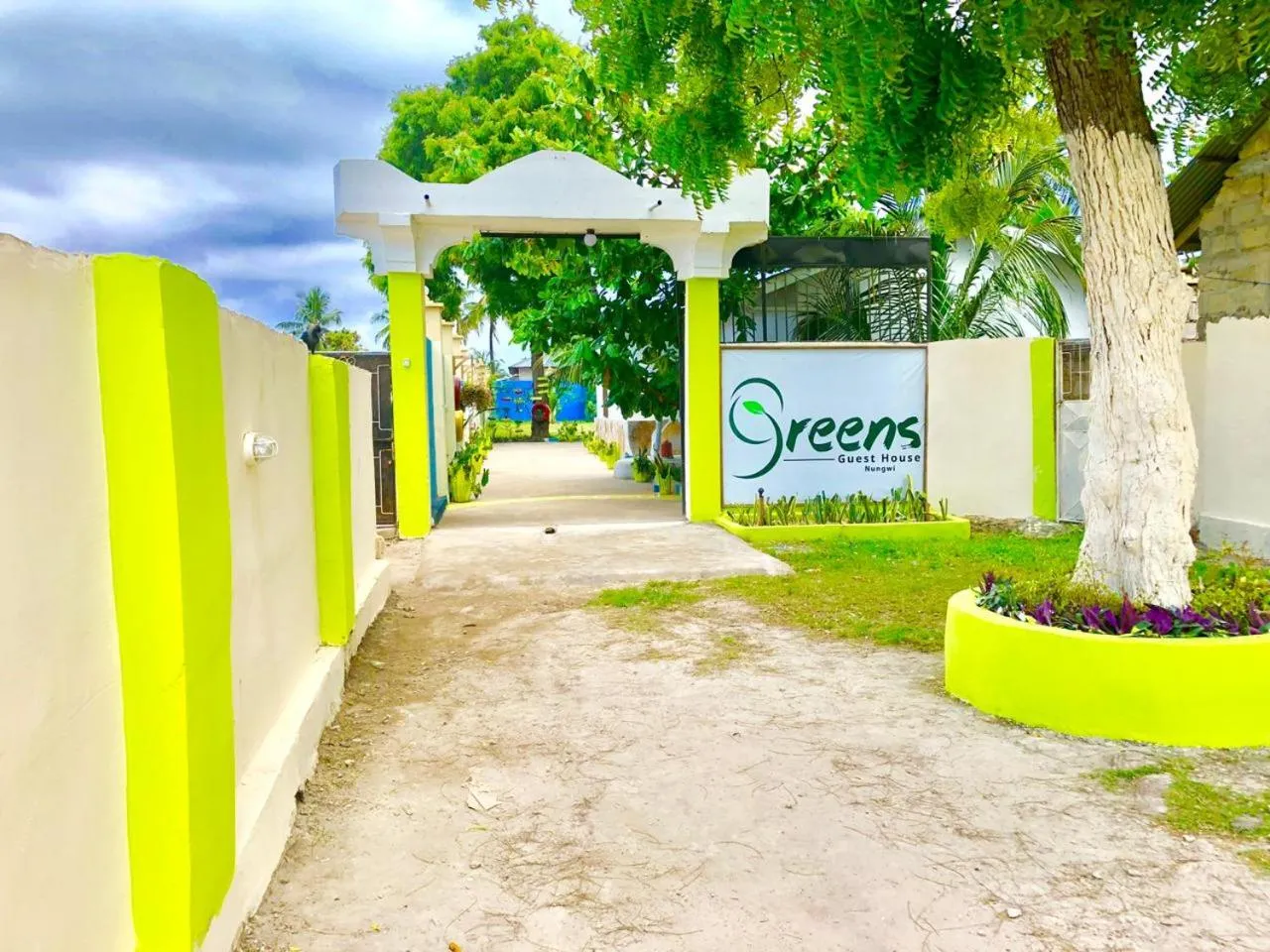 Property building in Green's Hostel Nungwi