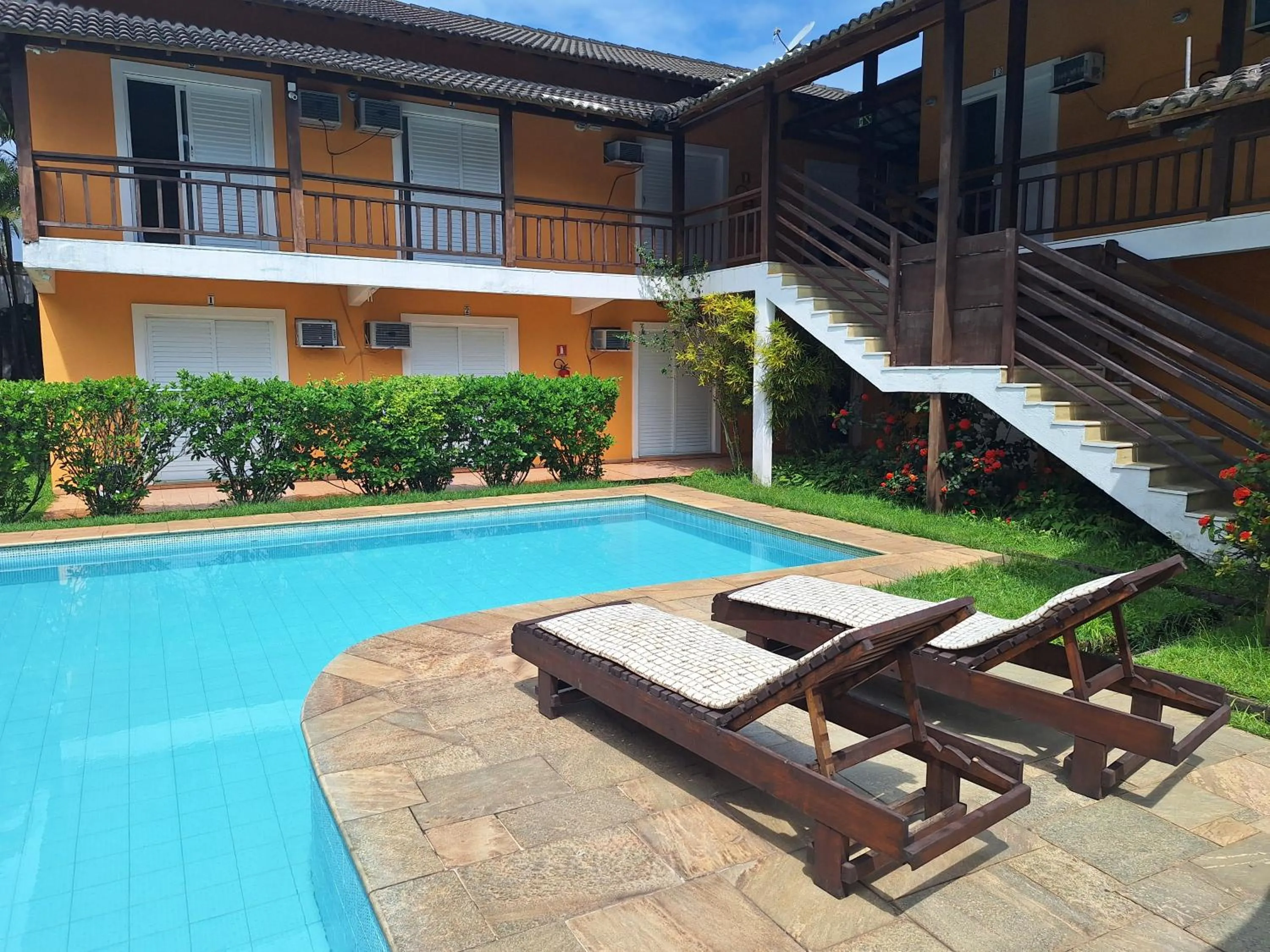 sunbed in Pousada Rosa dos Ventos Juquehy