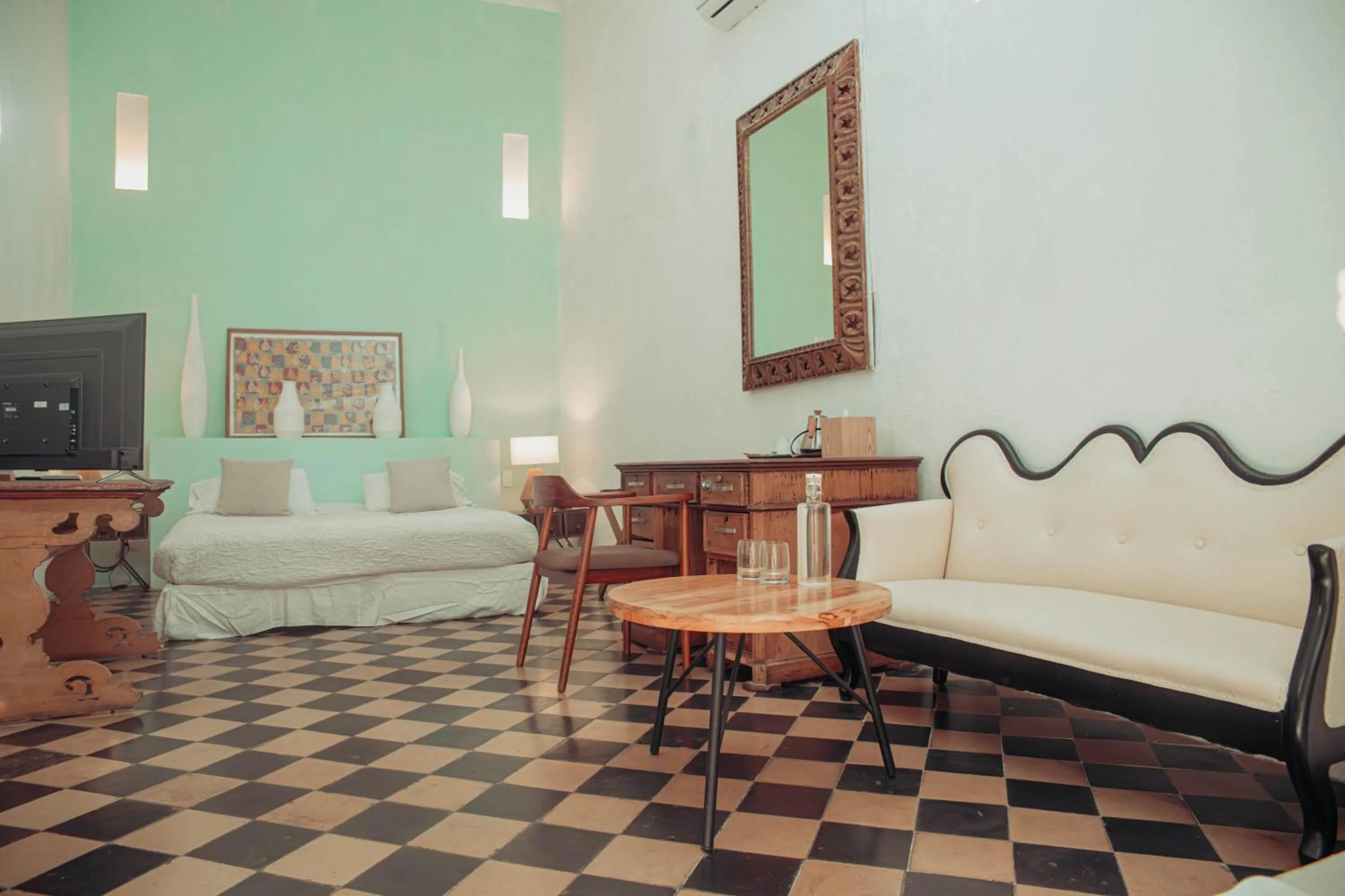 Bed in La Passion by Masaya Collection