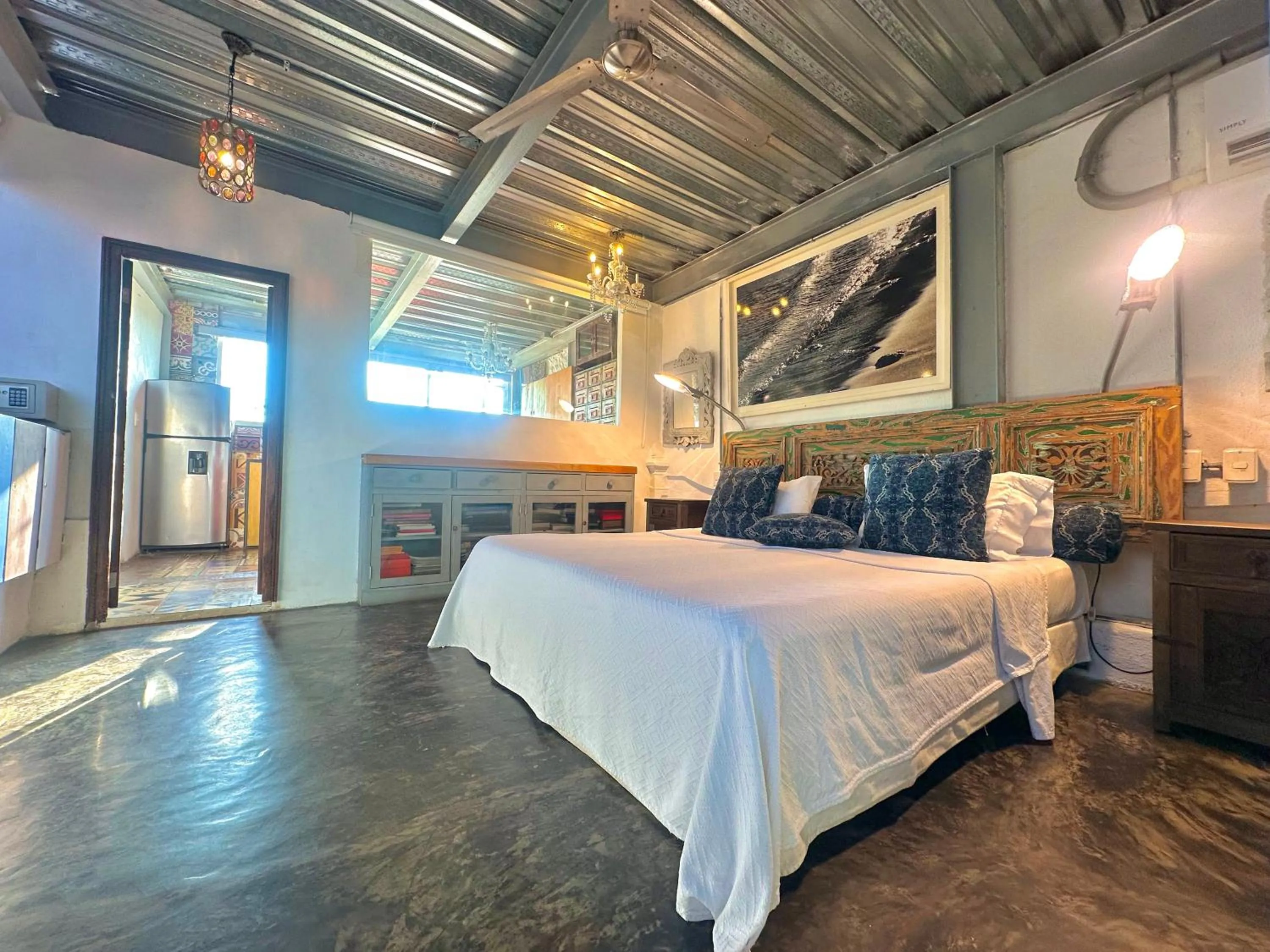 Photo of the whole room, Bed in La Passion by Masaya Collection