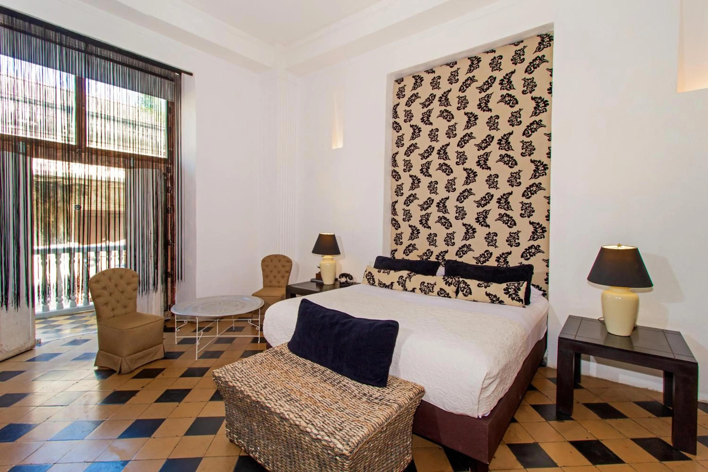 Bed in La Passion by Masaya Collection