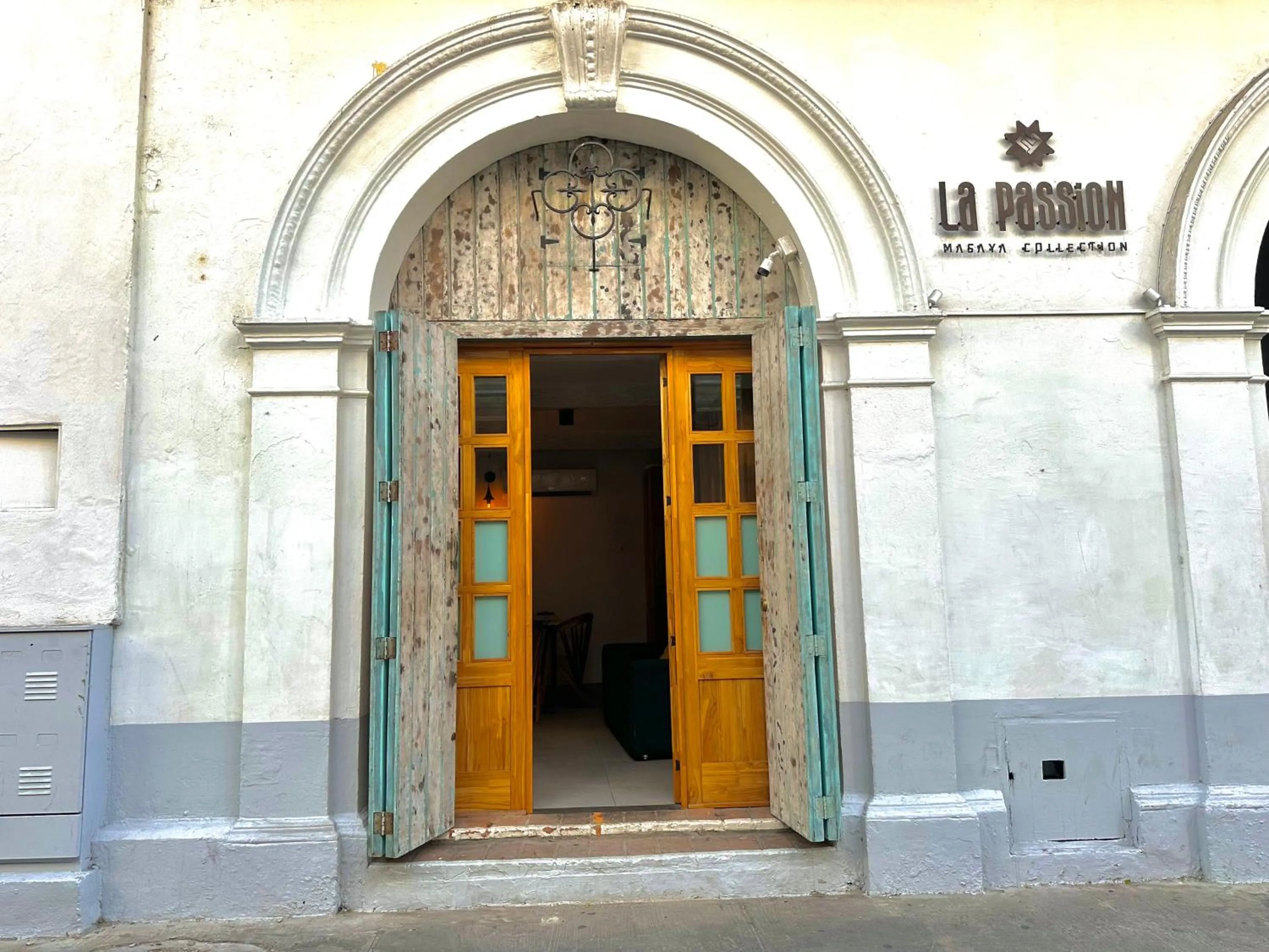 Facade/entrance in La Passion by Masaya Collection