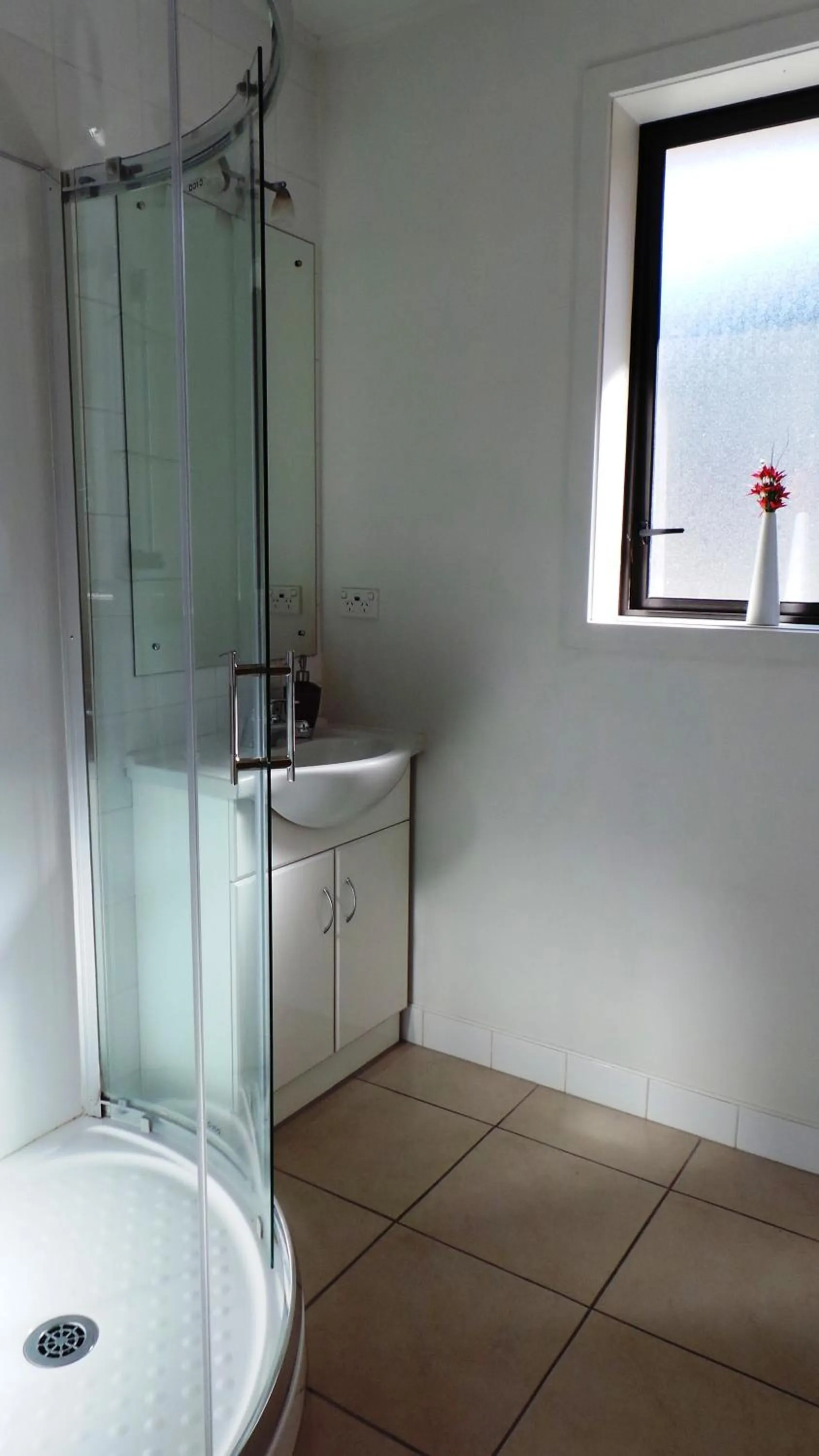 Bathroom in Owens Motel