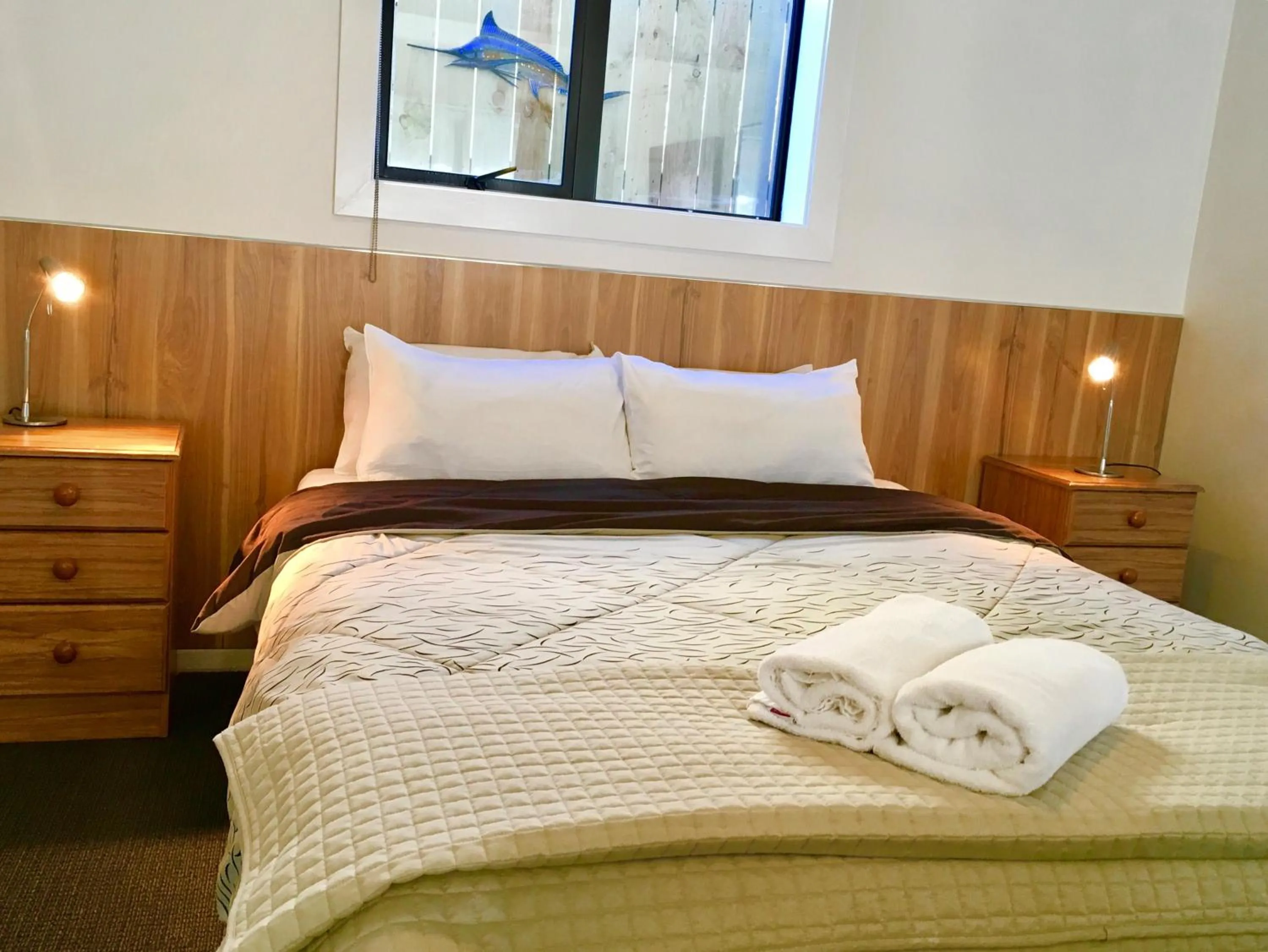 Bedroom, Bed in Owens Motel