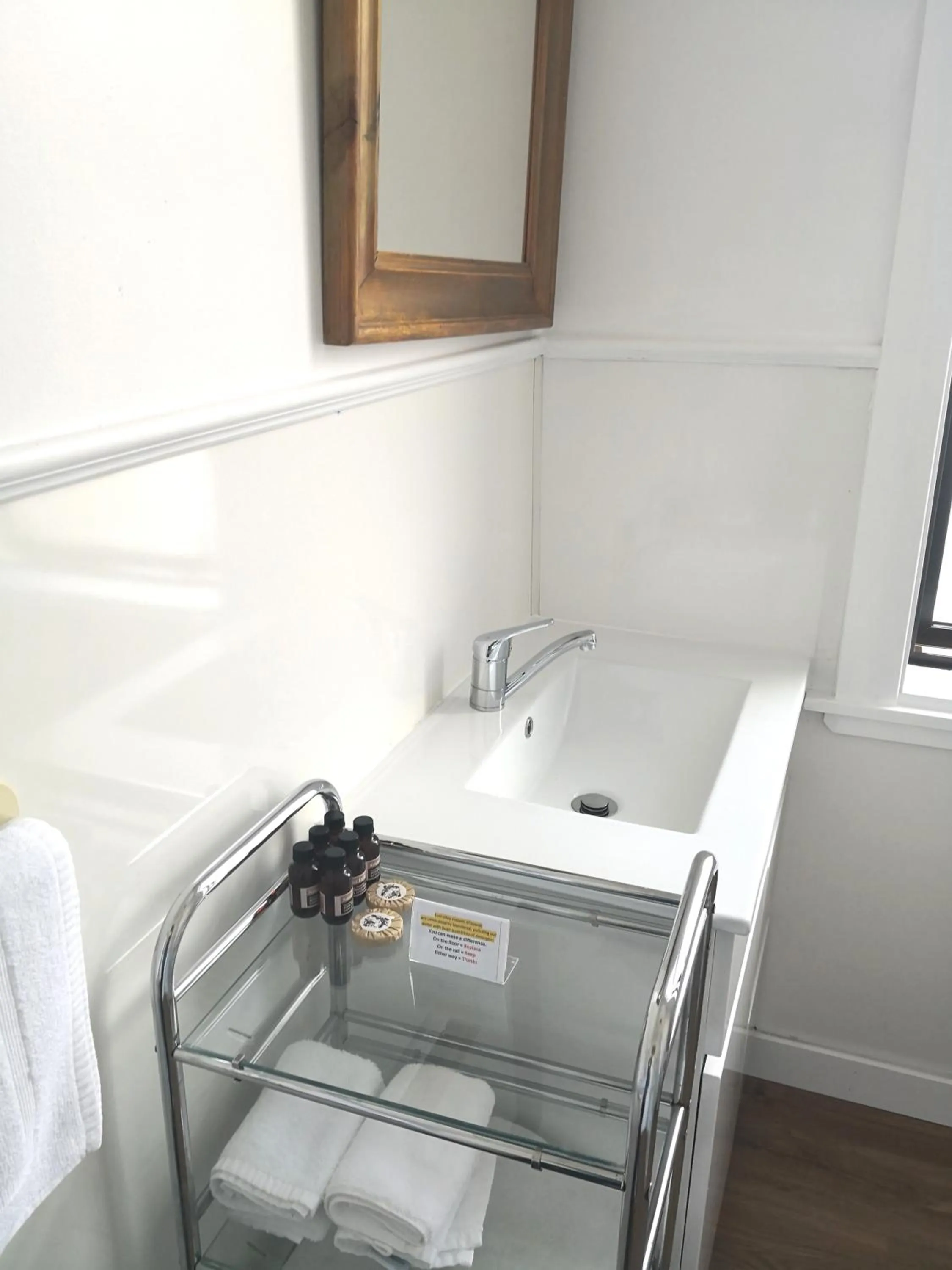 Bathroom in Owens Motel