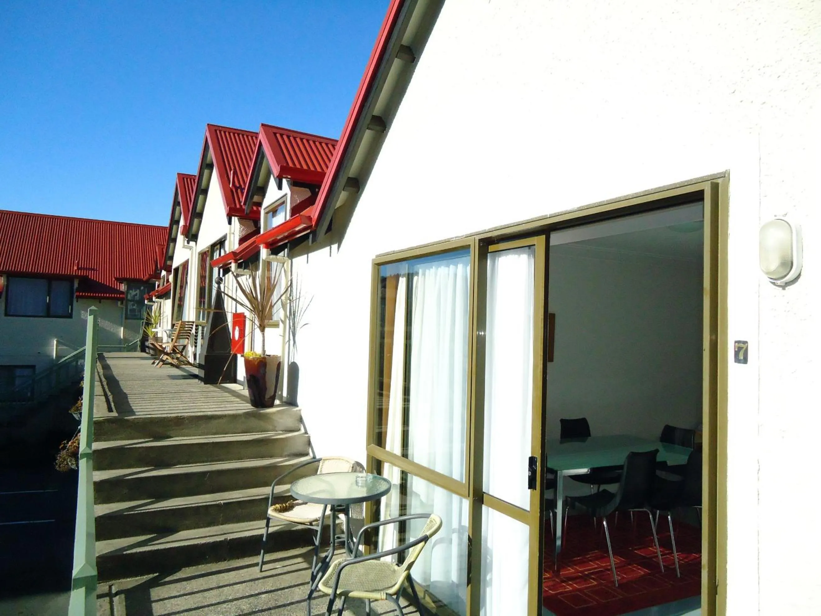 Patio in Owens Motel