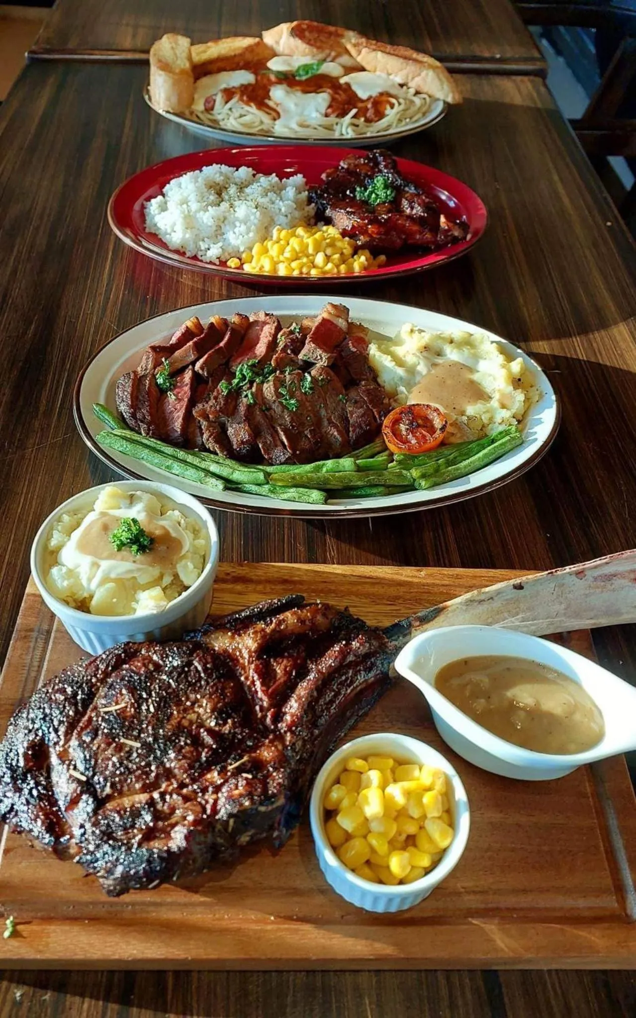 Restaurant/places to eat in DG Budget Hotel Salem