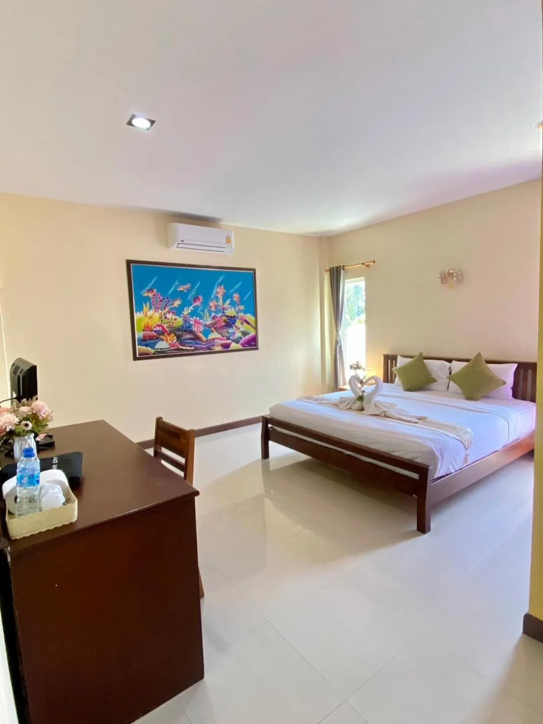 Bed in Lanta Just Come Hotel