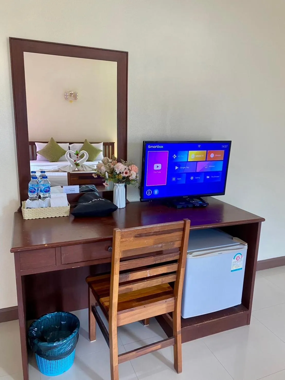 Lanta Just Come Hotel