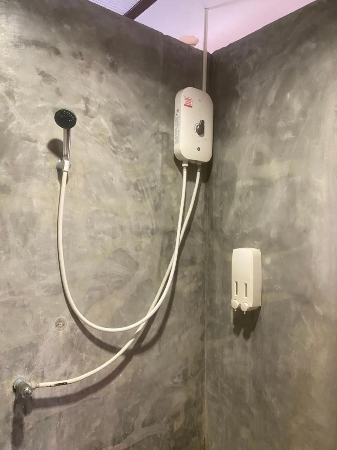 Lanta Just Come Hotel