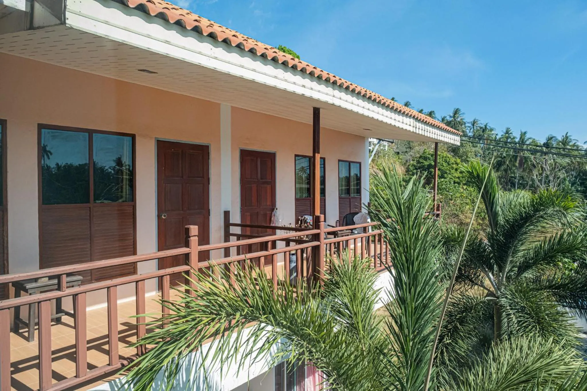 Lanta Just Come Hotel