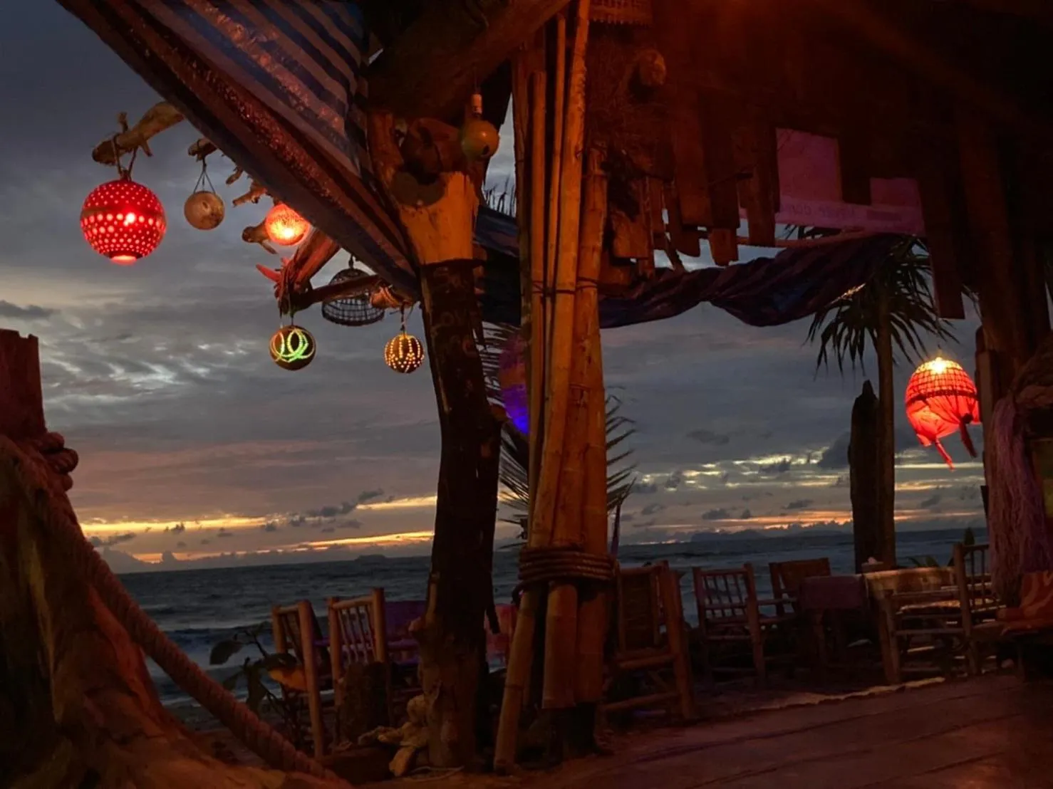 Lanta Just Come Hotel