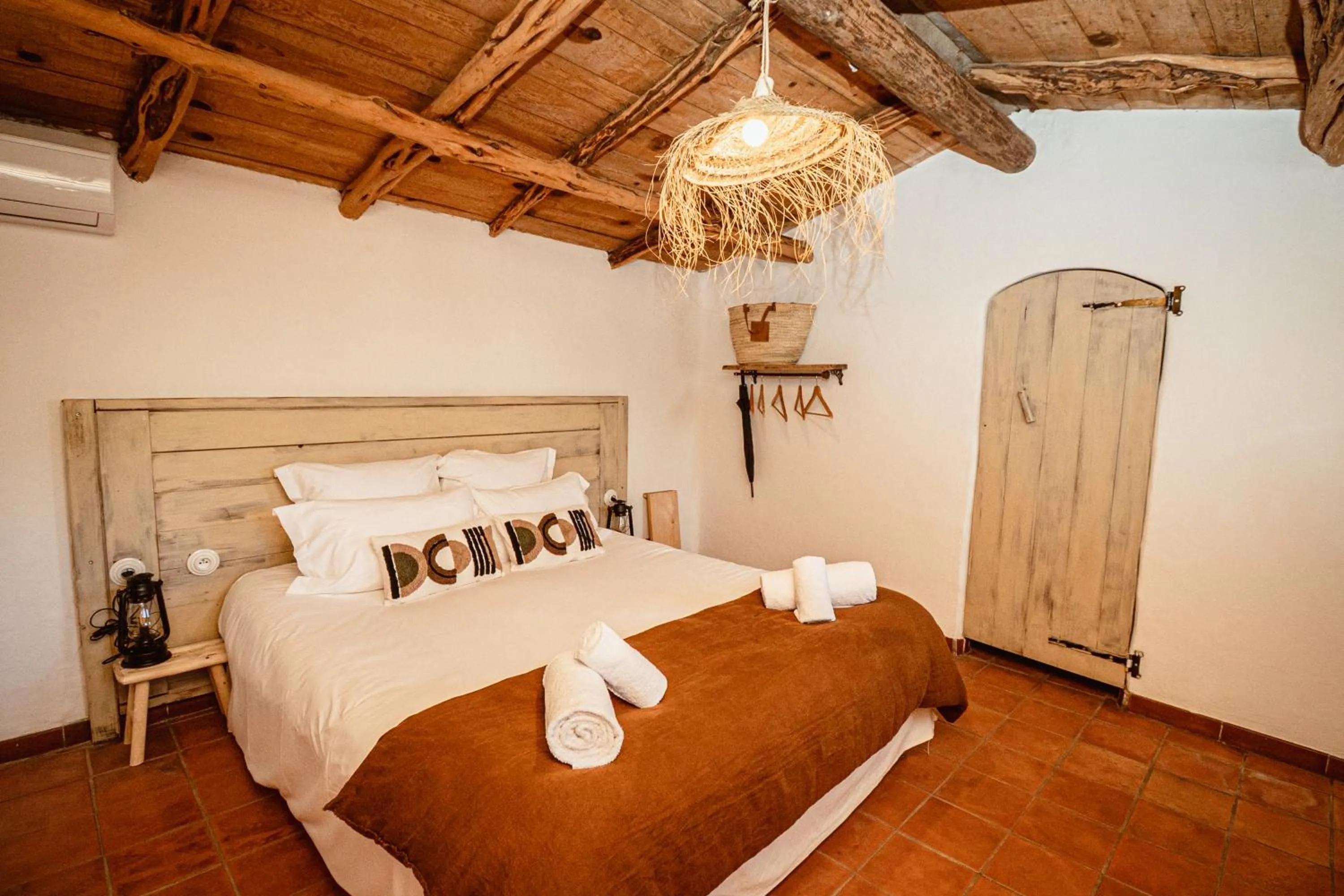 Photo of the whole room, Bed in Ranch Campo Palombaggia