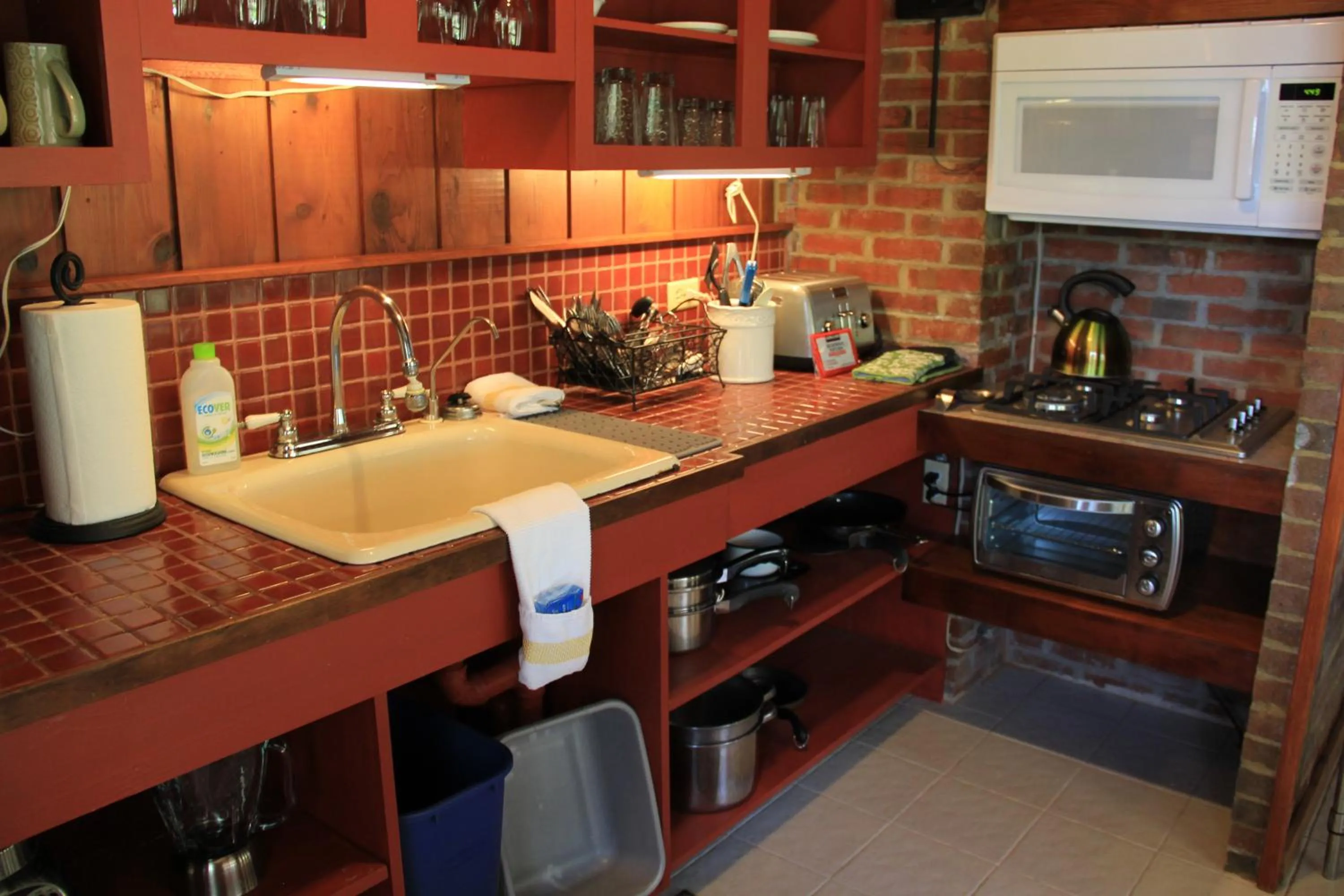 Kitchen or kitchenette in El Yunque Rainforest Inn