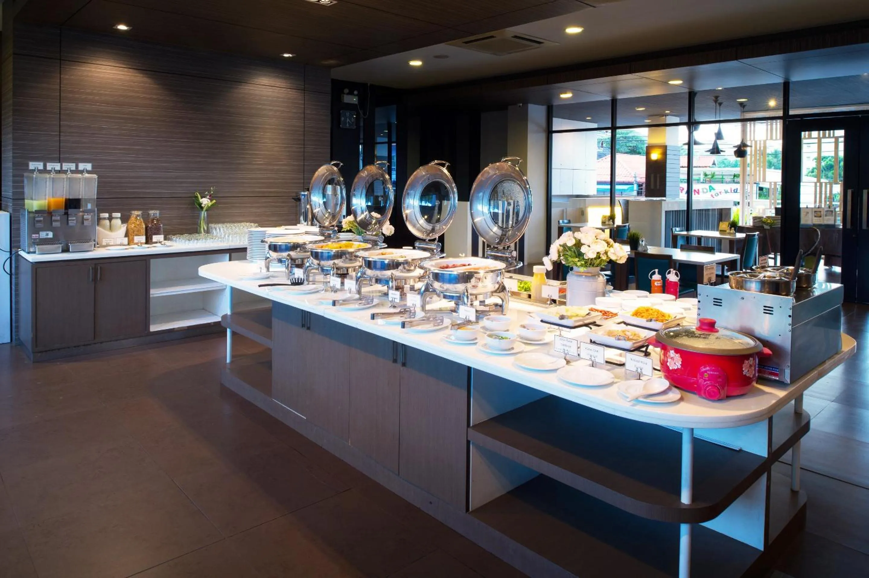 American breakfast in Simplitel