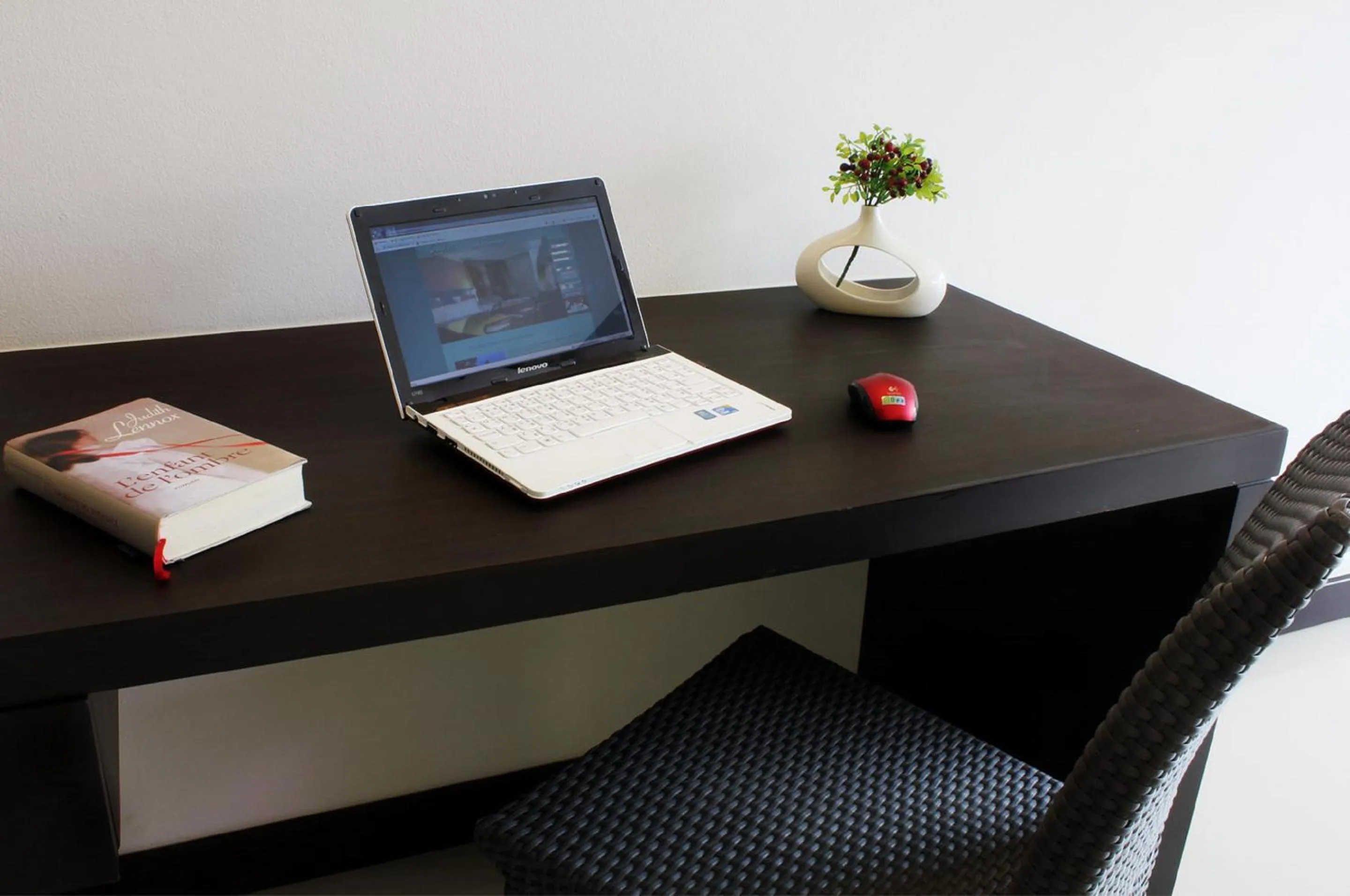 Area and facilities in Simplitel