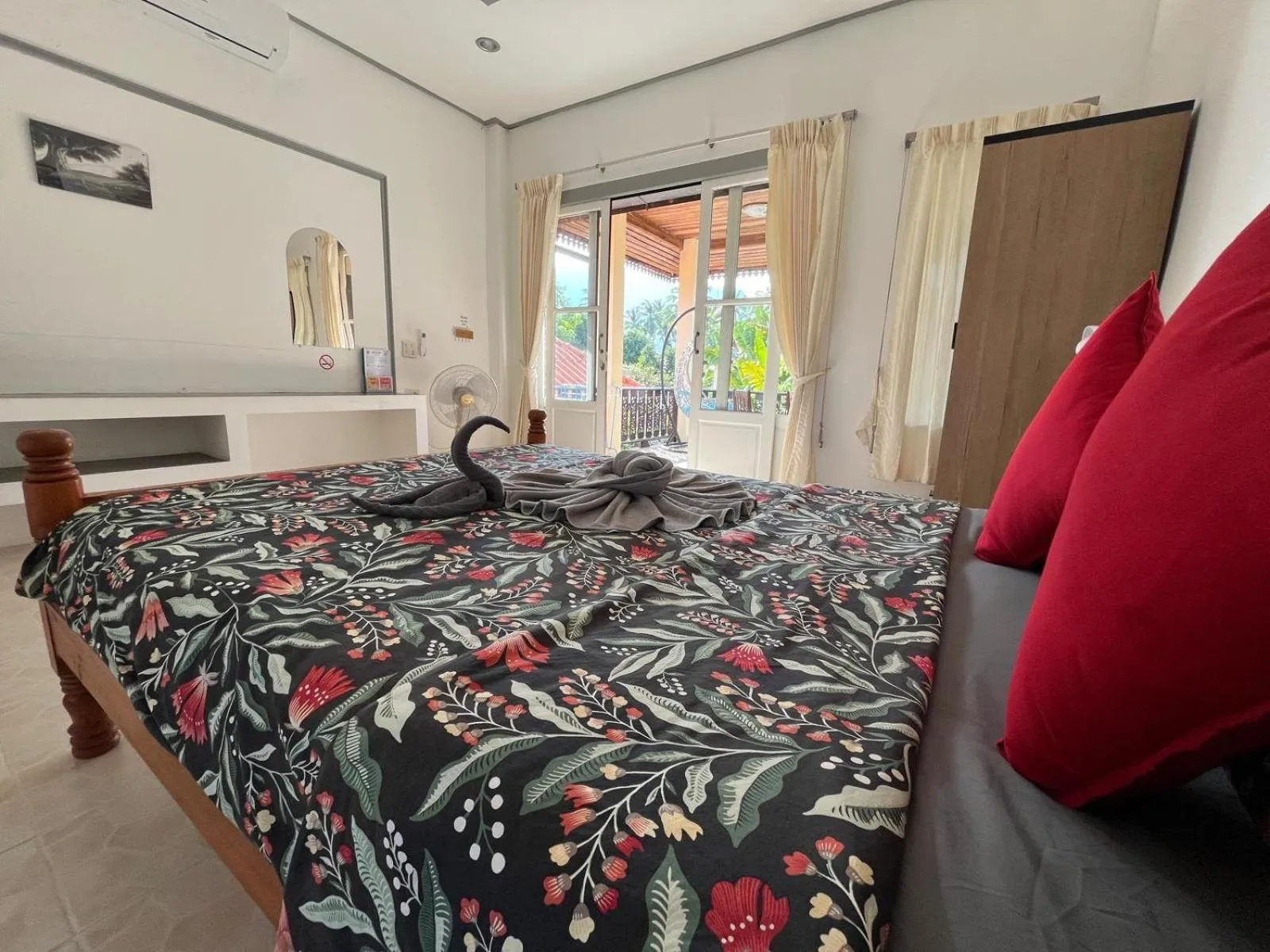 Balcony/Terrace, Bed in Amy Village Apartments & Digital Hub