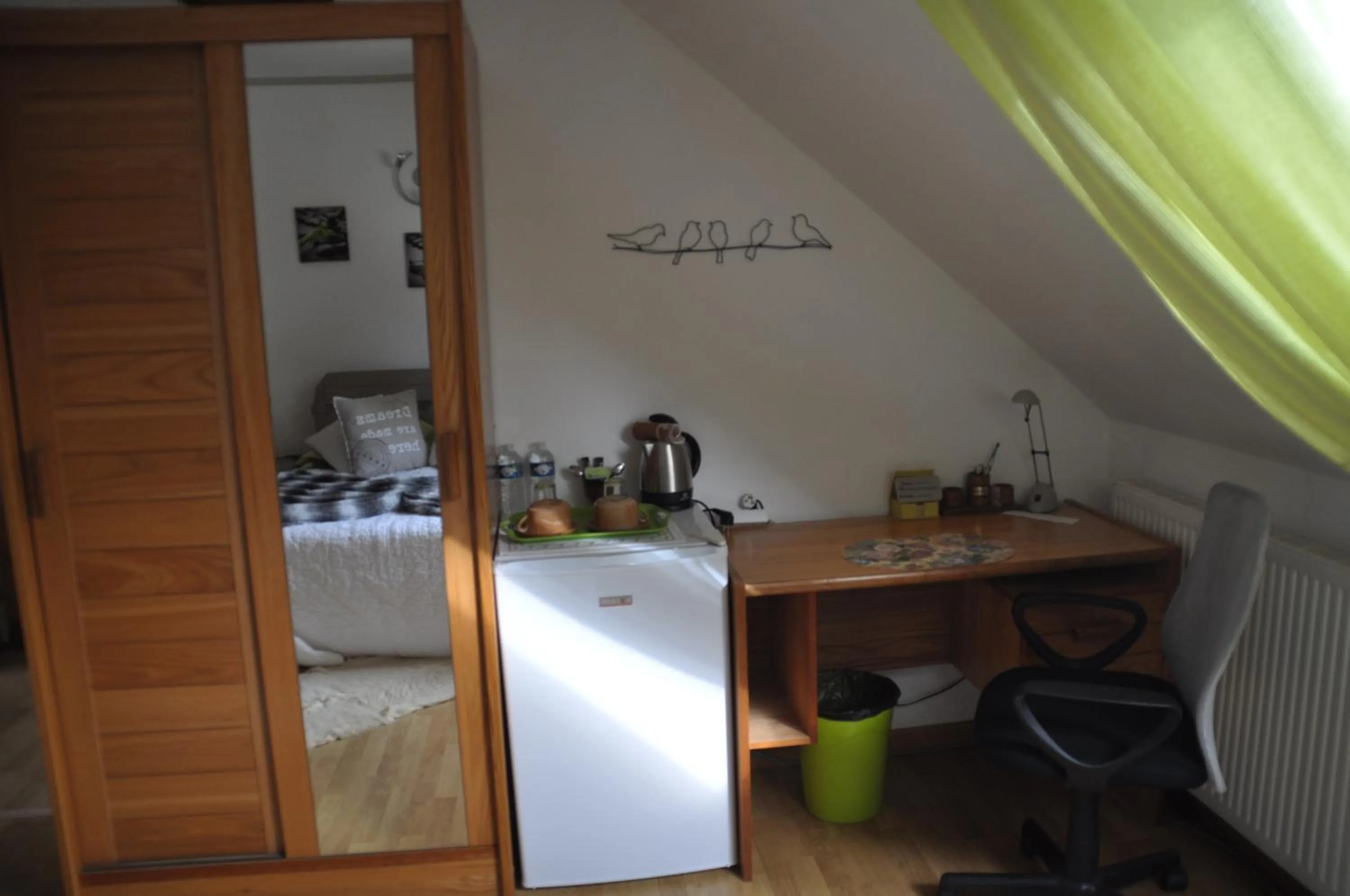 Coffee/tea facilities, Bed in 3 chambres à la campagne au nord d' Amiens