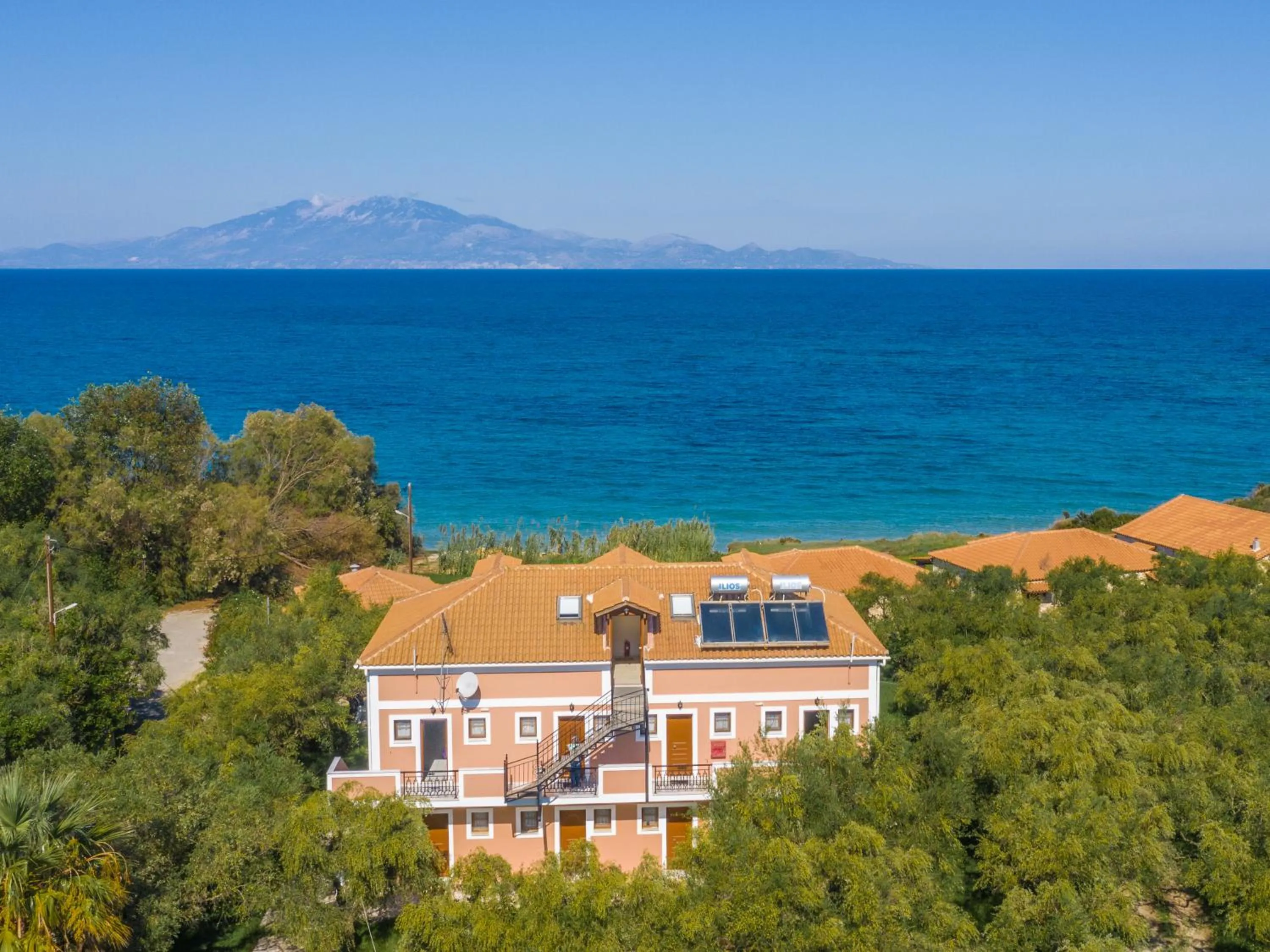 Bird's eye view in Kavos Psarou Studios & Apartments