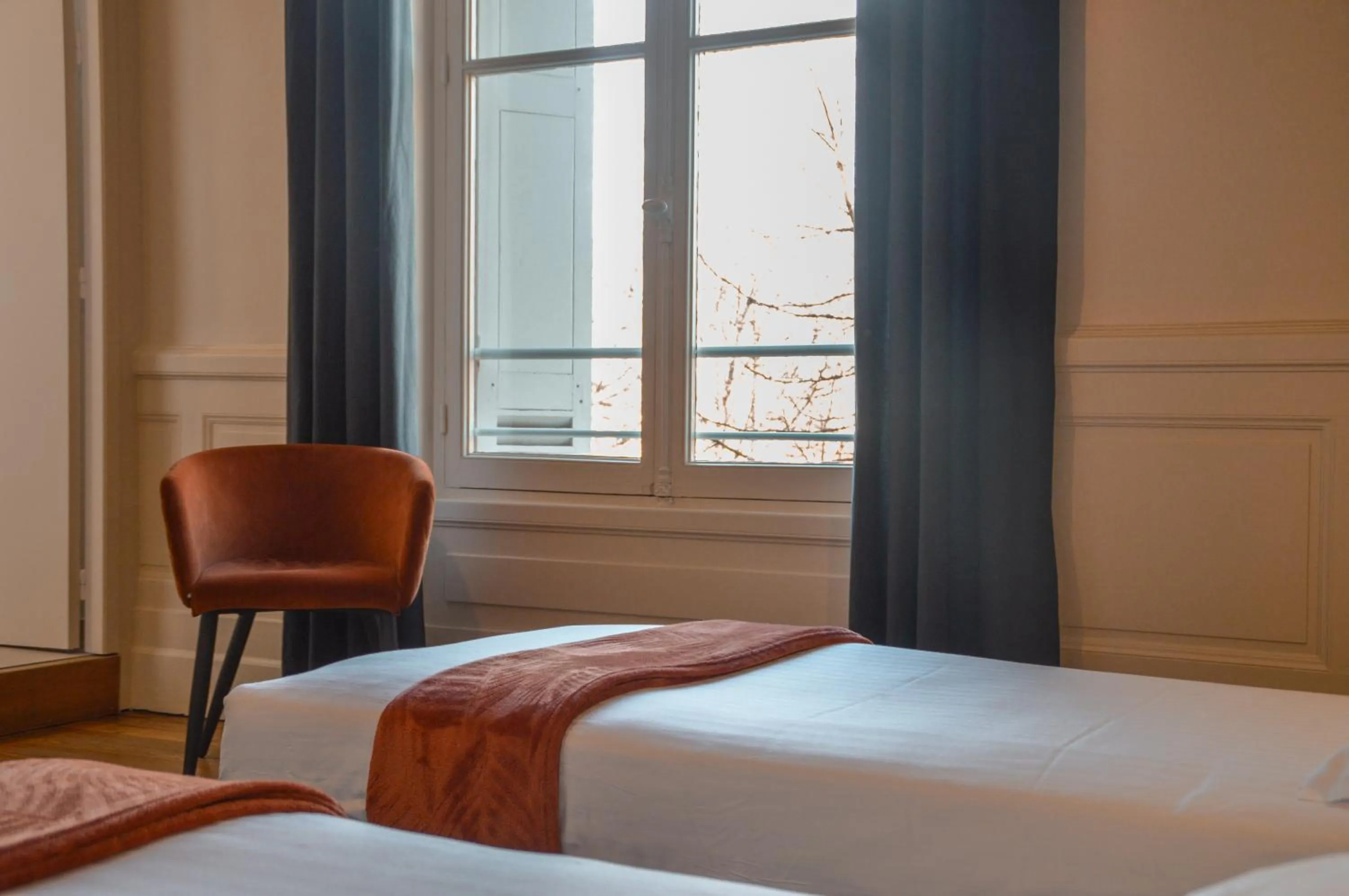 Bed in Hôtel Château La Chèze - Bordeaux Floirac