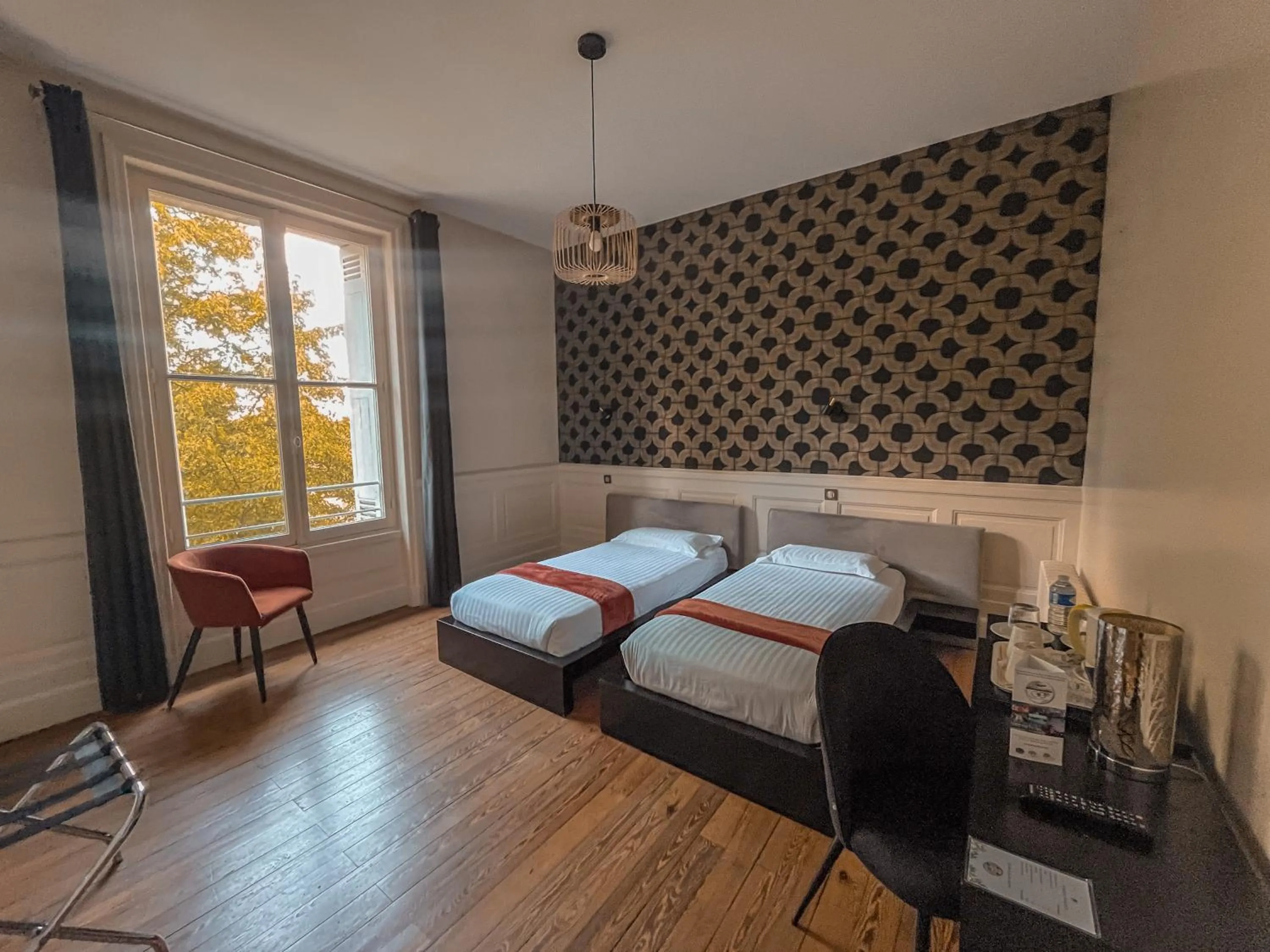 Bed in Hôtel Château La Chèze - Bordeaux Floirac