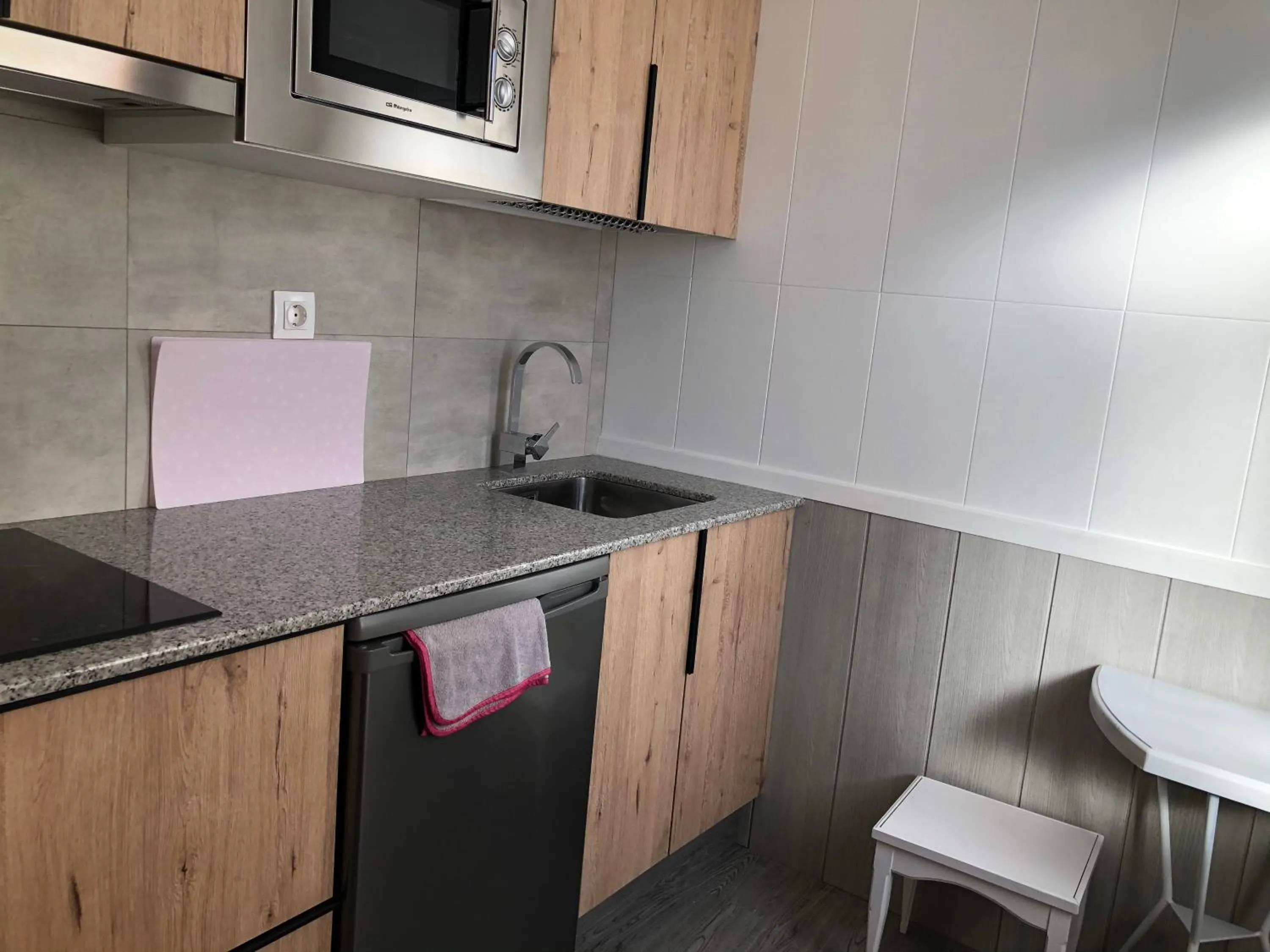 Kitchen or kitchenette in Hotel Apartamentos Barrau