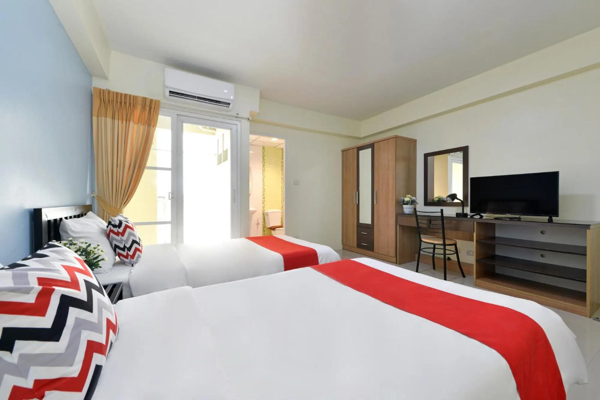 TV and multimedia, Bed in Salin Home Hotel Ramkhamhaeng