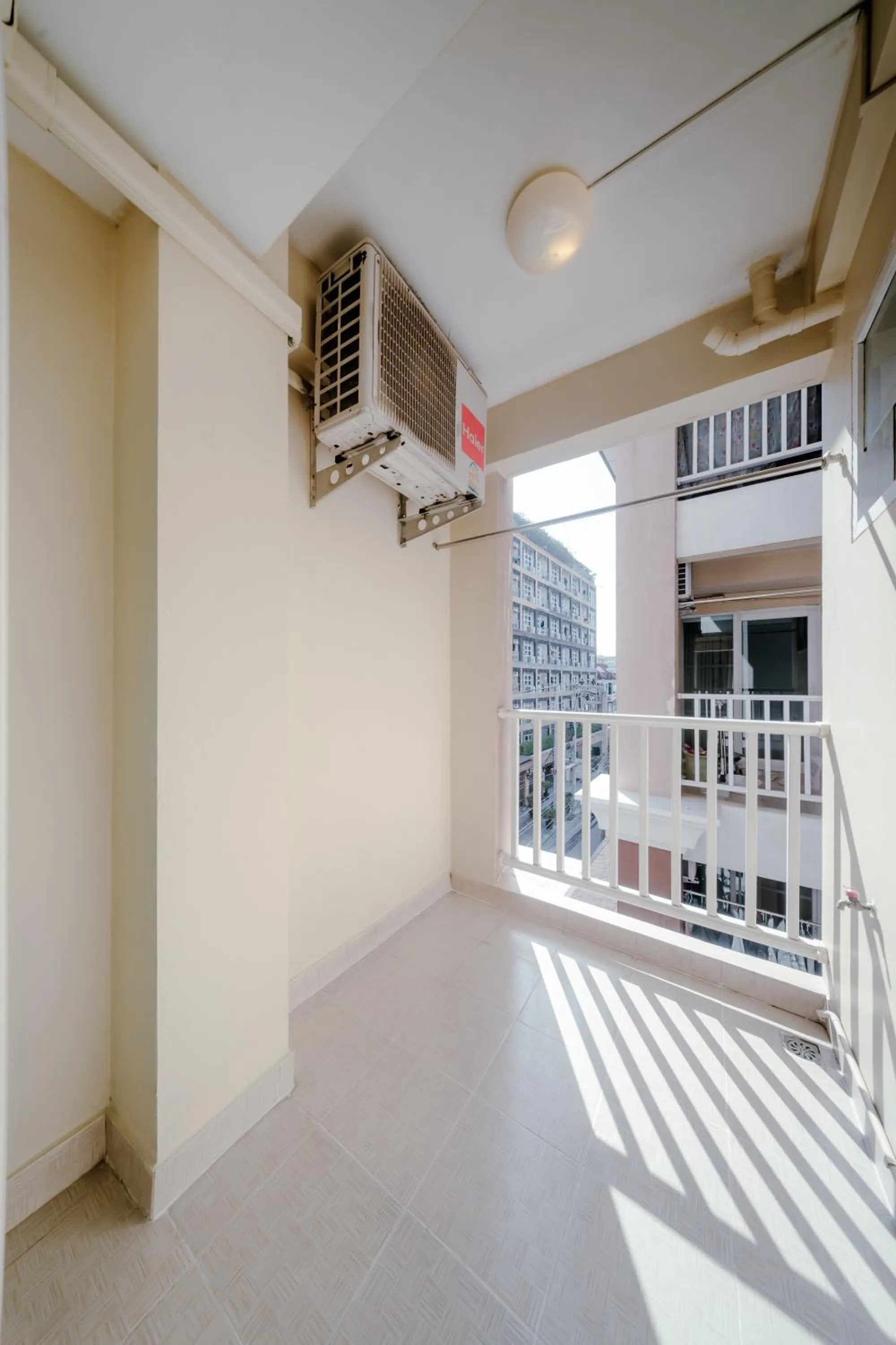 Balcony/Terrace in Salin Home Hotel Ramkhamhaeng