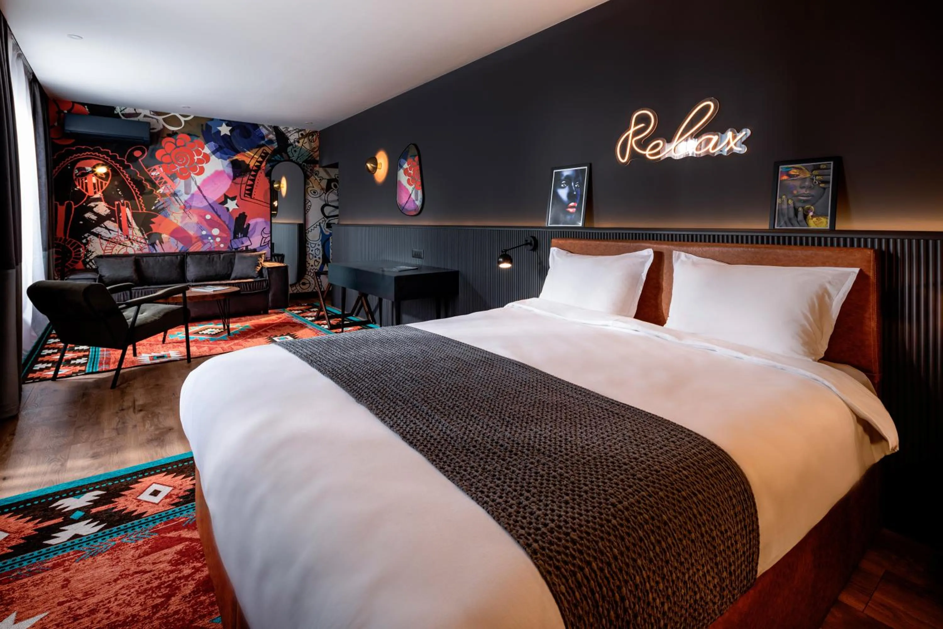 Seating area, Bed in Rila Hotel Sofia