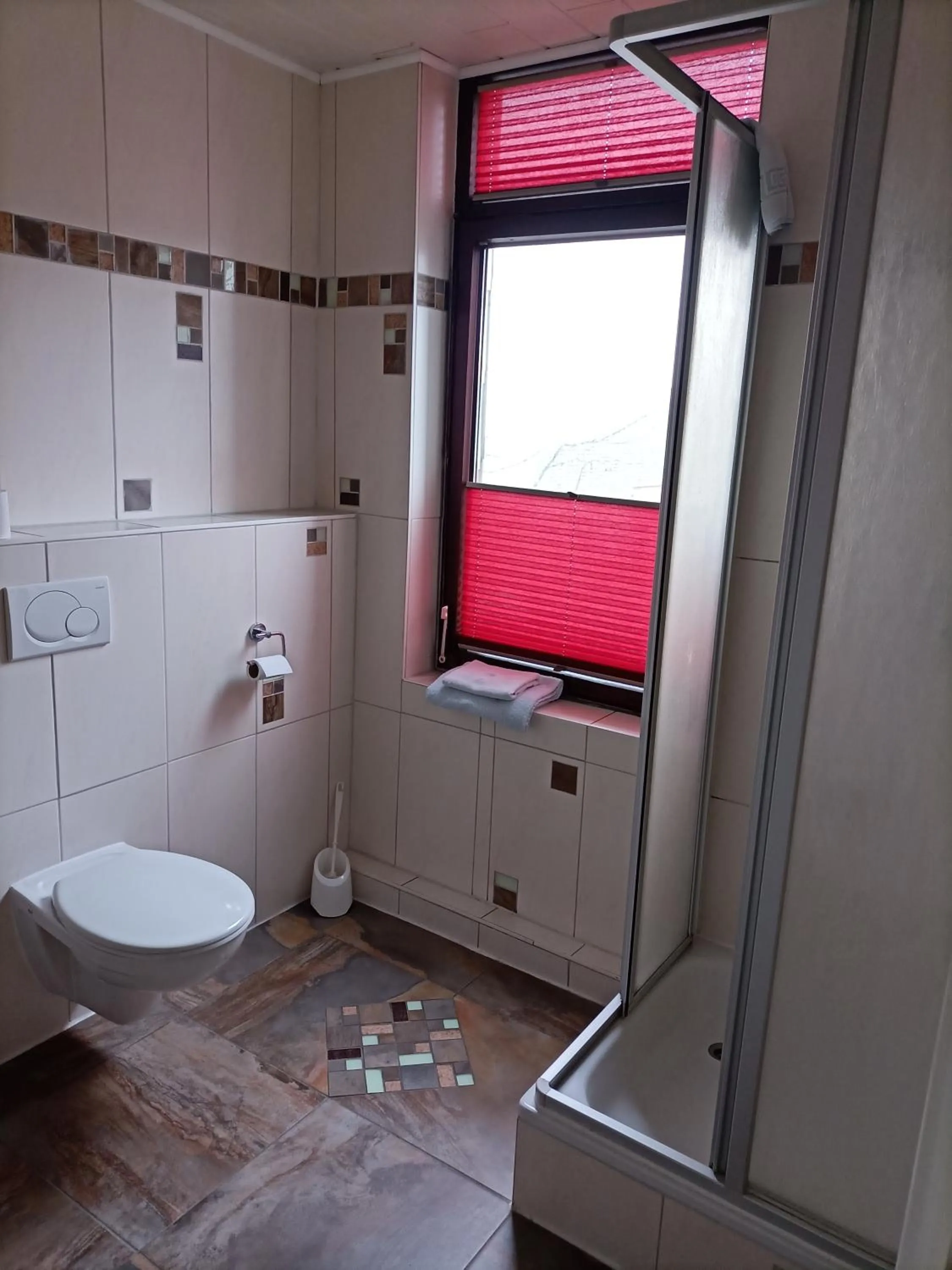 Shower in Hotel An der Karlstadt