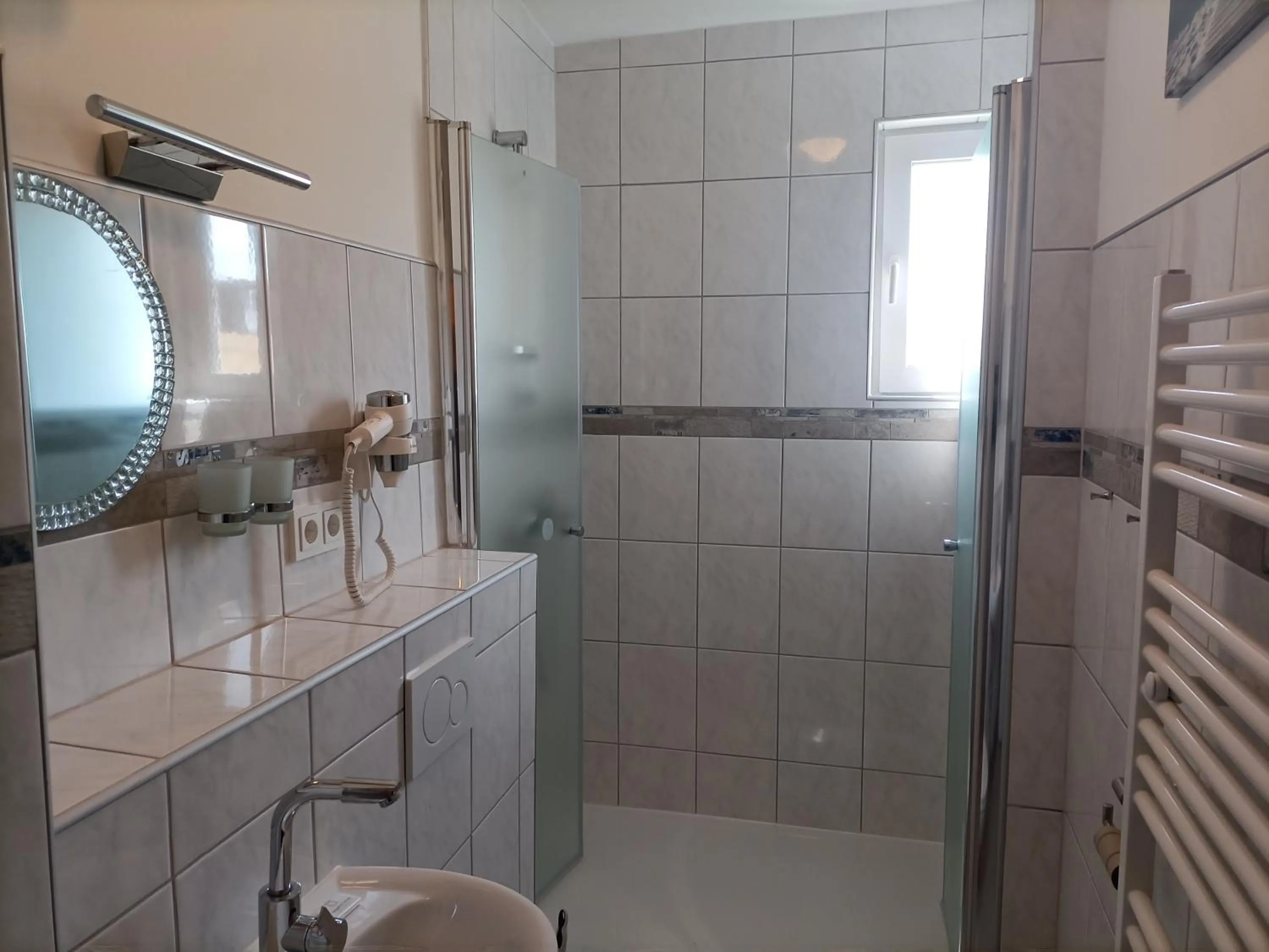 Shower in Hotel An der Karlstadt