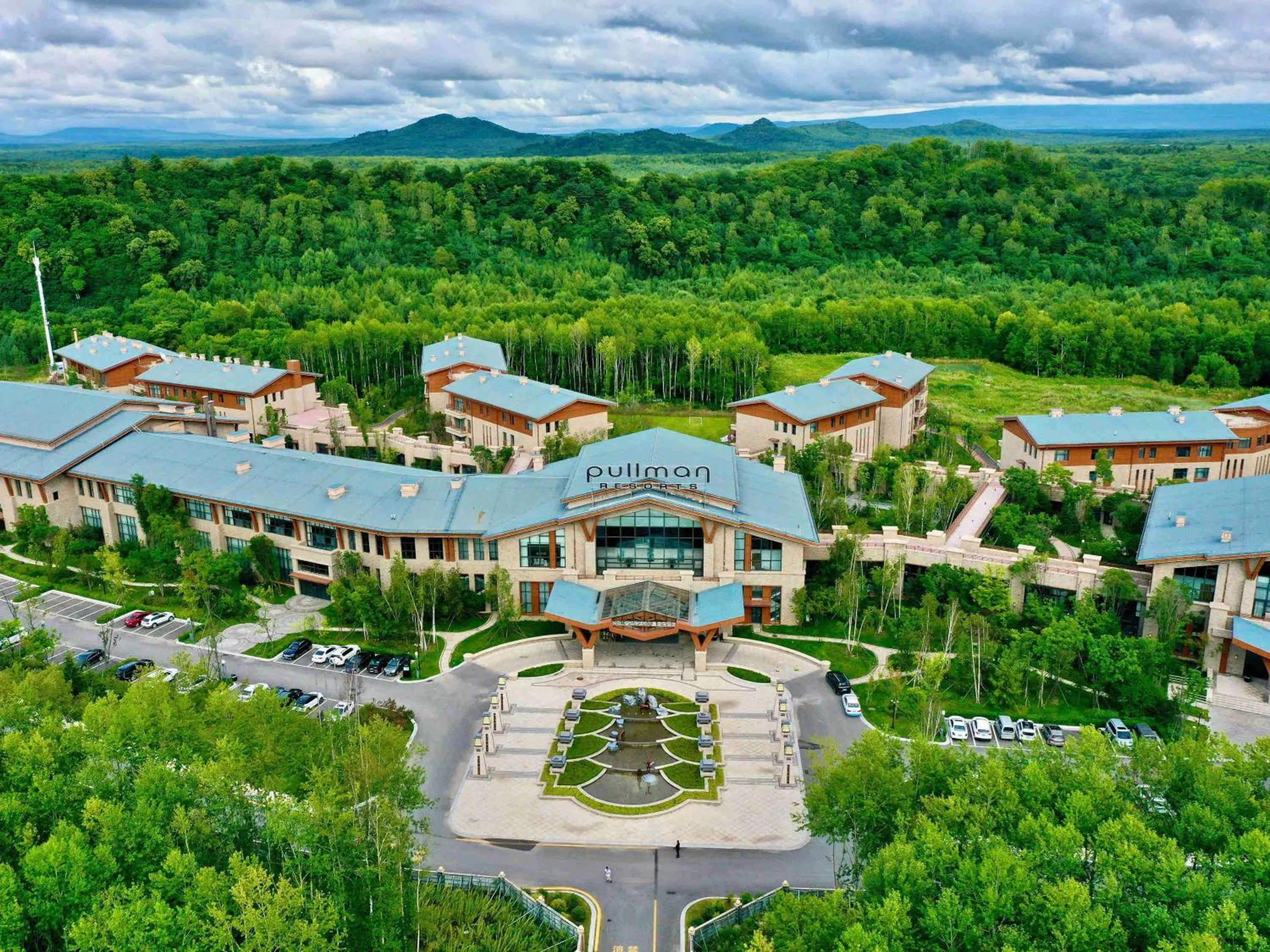 Property building in Pullman Changbaishan Resort