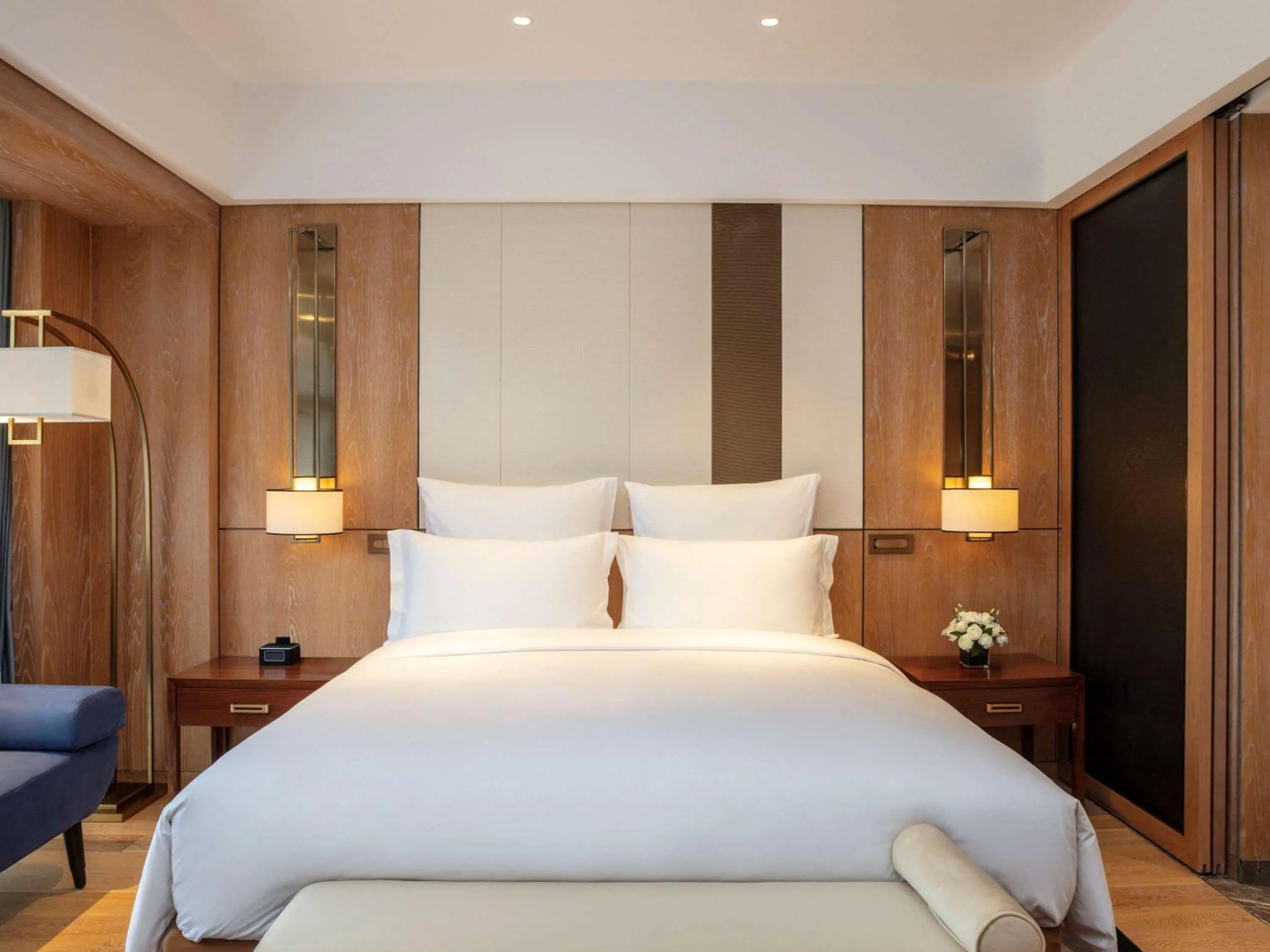 Photo of the whole room, Bed in Pullman Changbaishan Resort