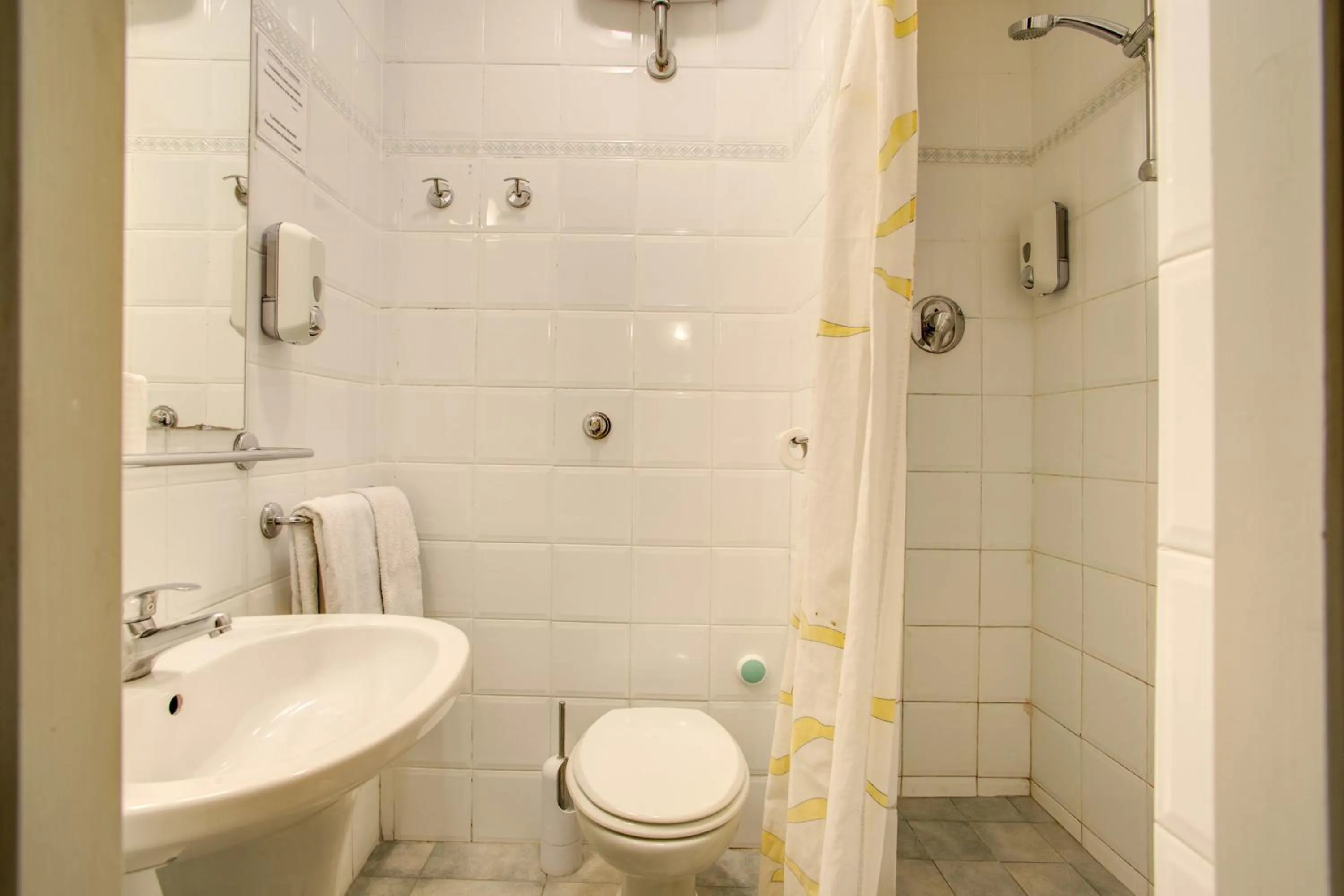 Toilet in Hotel Primavera