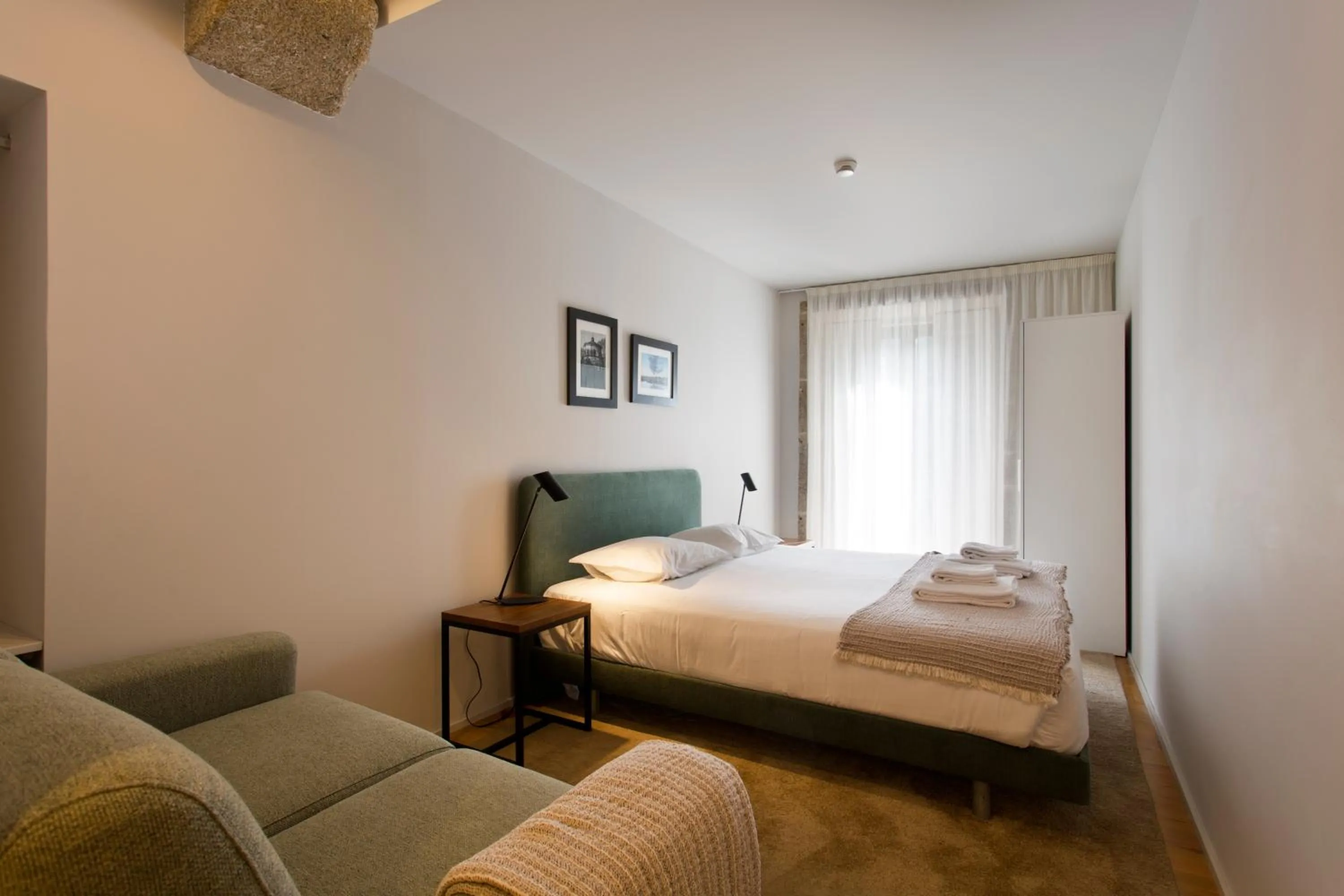 Bedroom, Bed in RVA - Gustave Eiffel Apartments