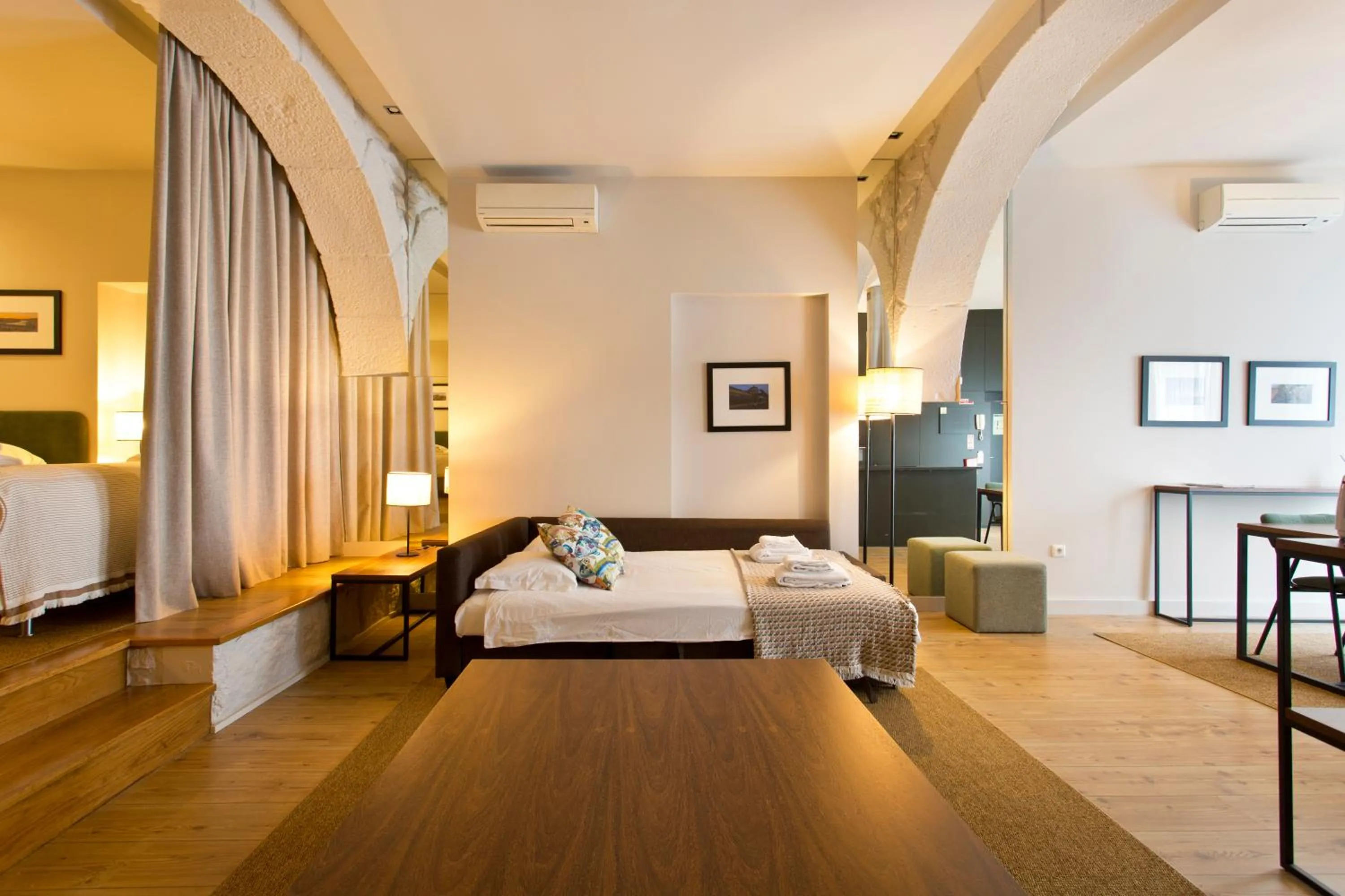 bunk bed, Bed in RVA - Gustave Eiffel Apartments