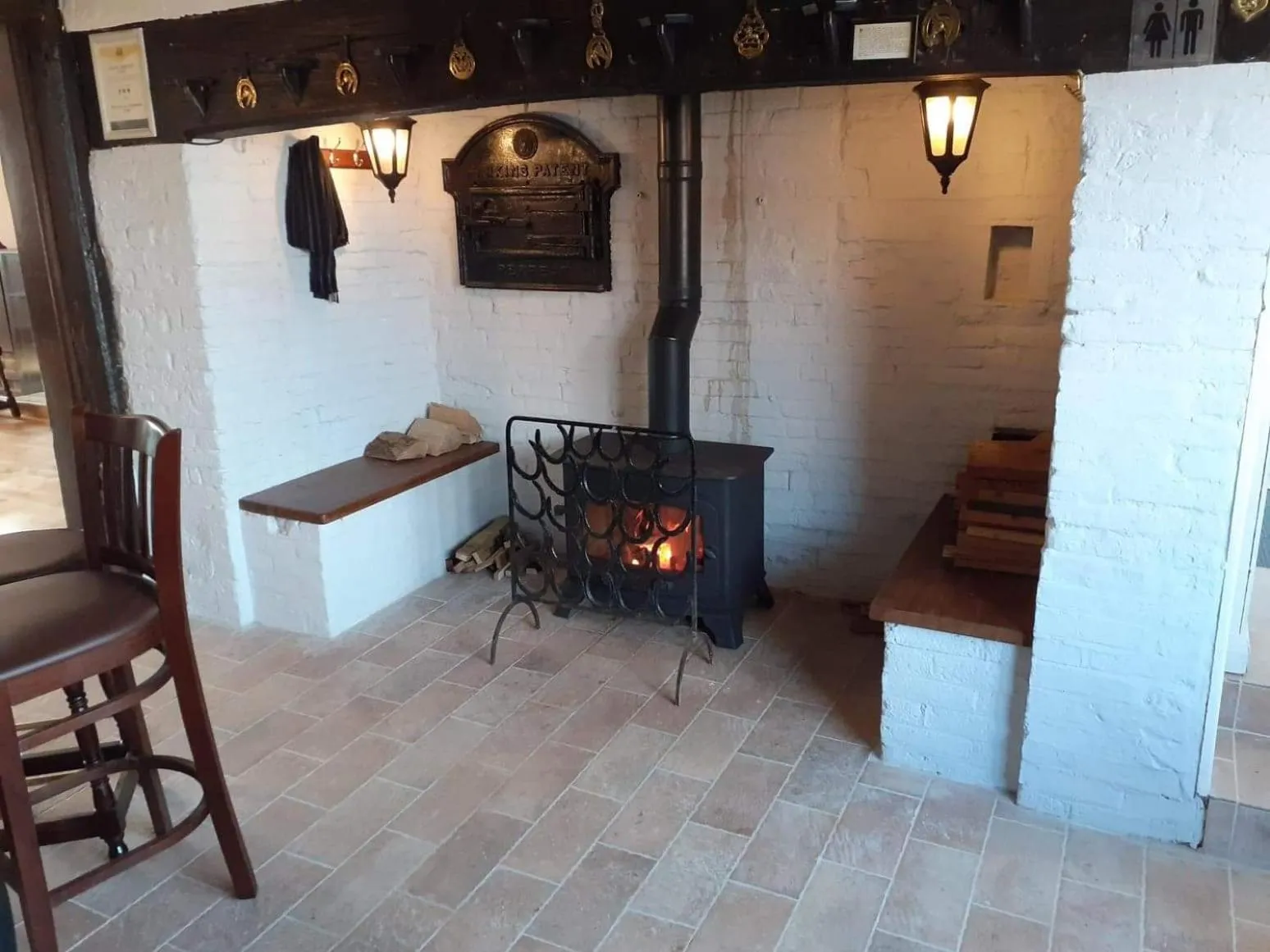 Restaurant/places to eat in The Bear Inn and Burwash Motel