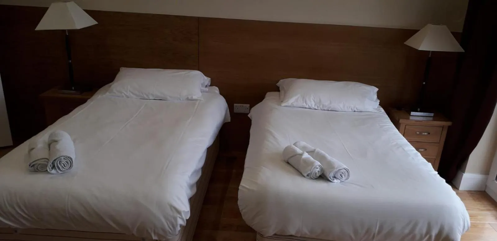 Bed in The Bear Inn and Burwash Motel